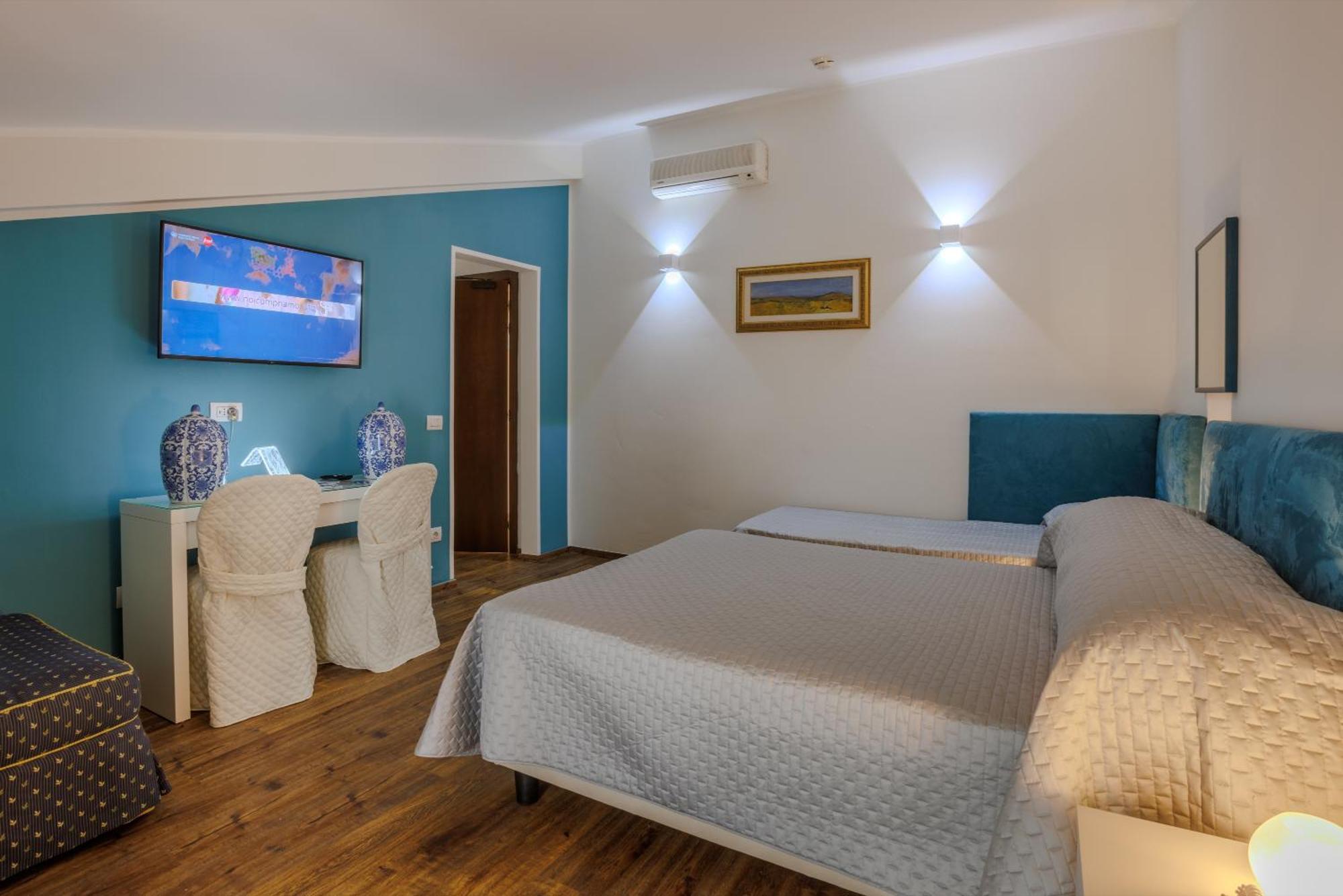 Deluxe Junior Suite