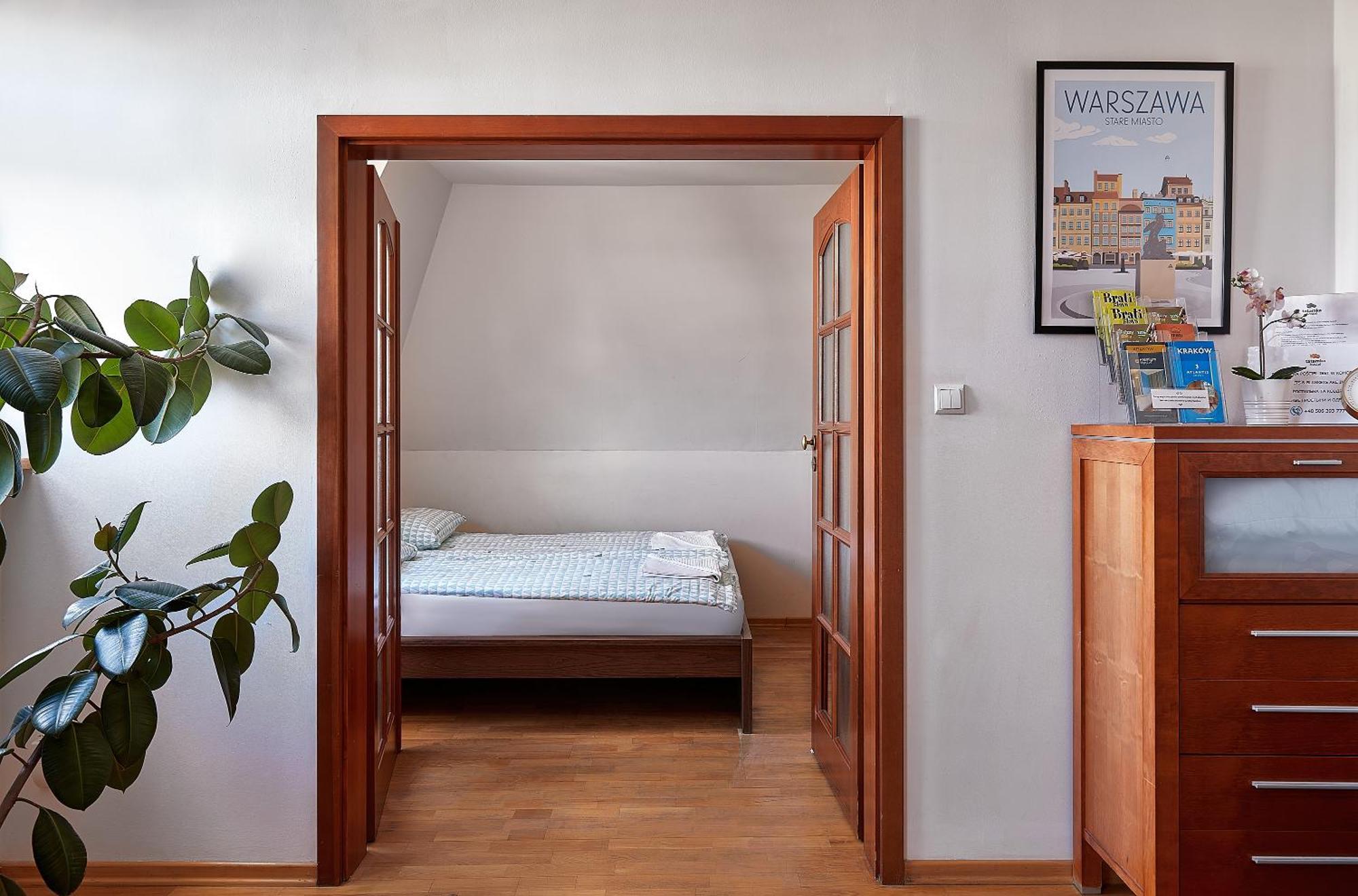 Apartment,1558385986:JPEG
