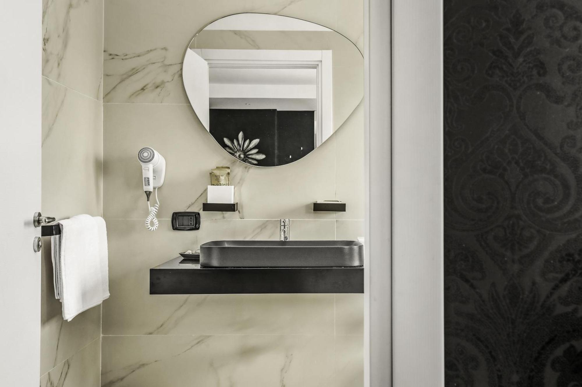Suite Spa Bath