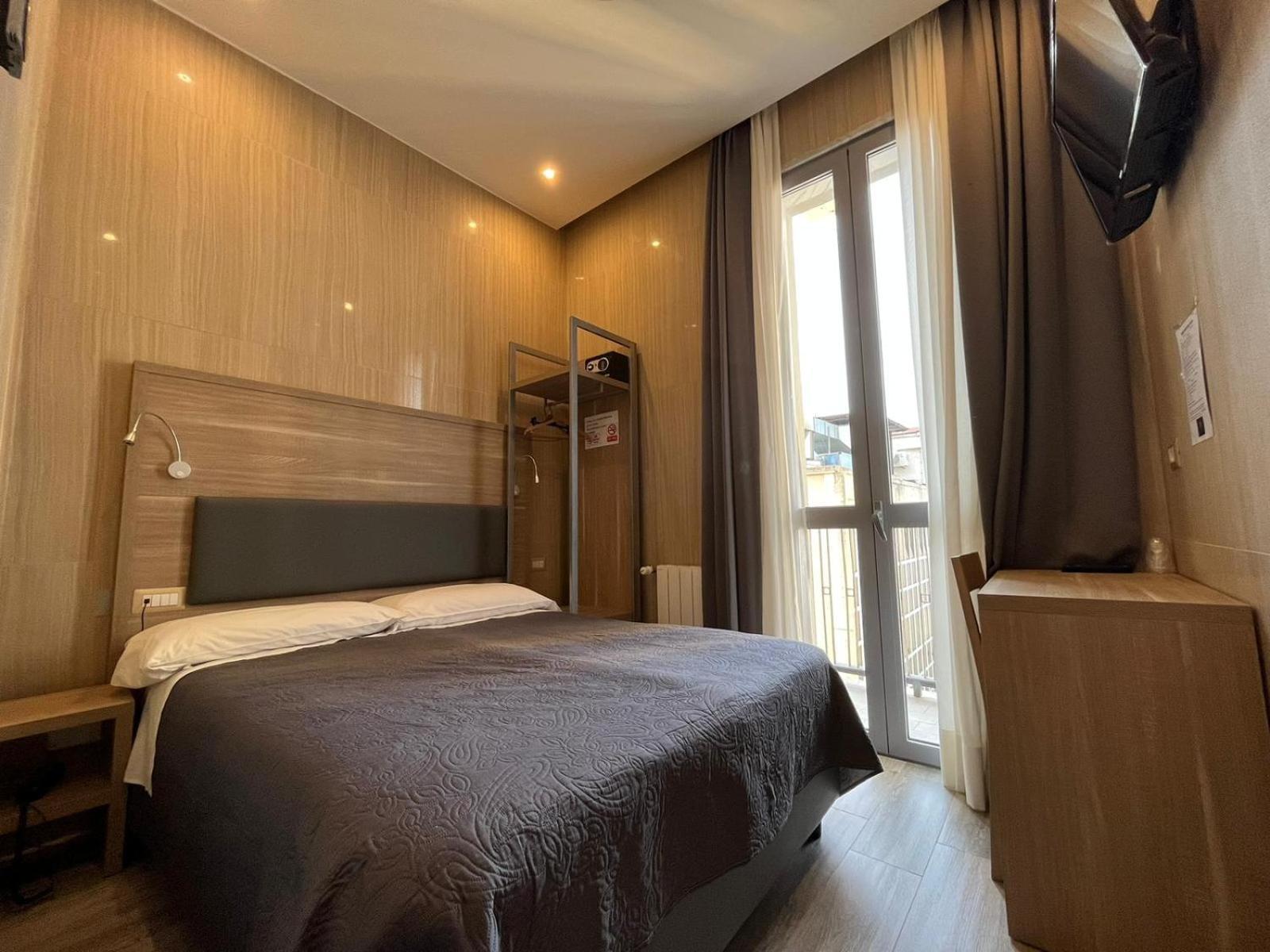Single Room,1558497721:JPEG