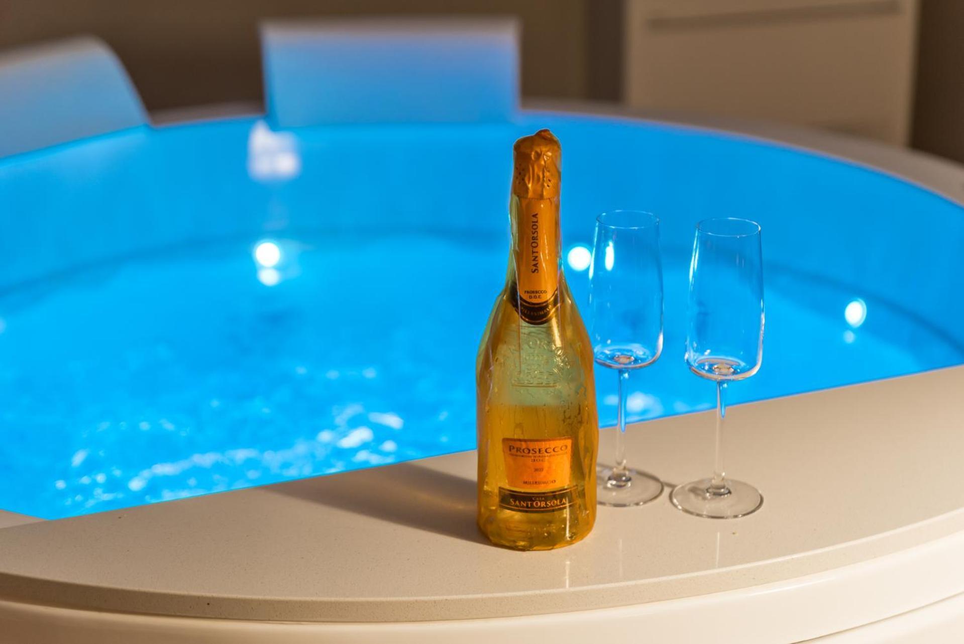 Queen Room Spa Bath