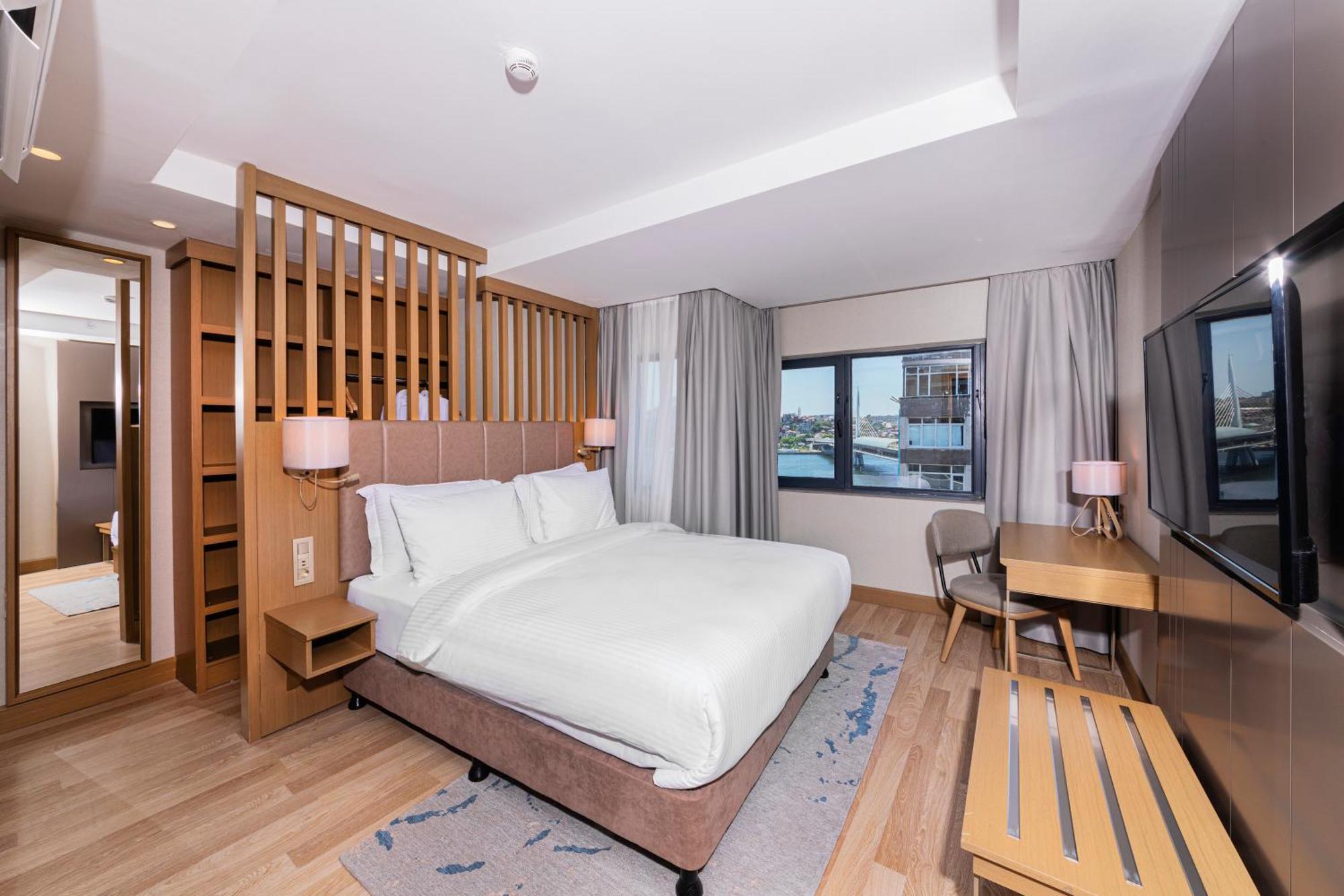Junior Suite Sea View,1558875427:JPEG