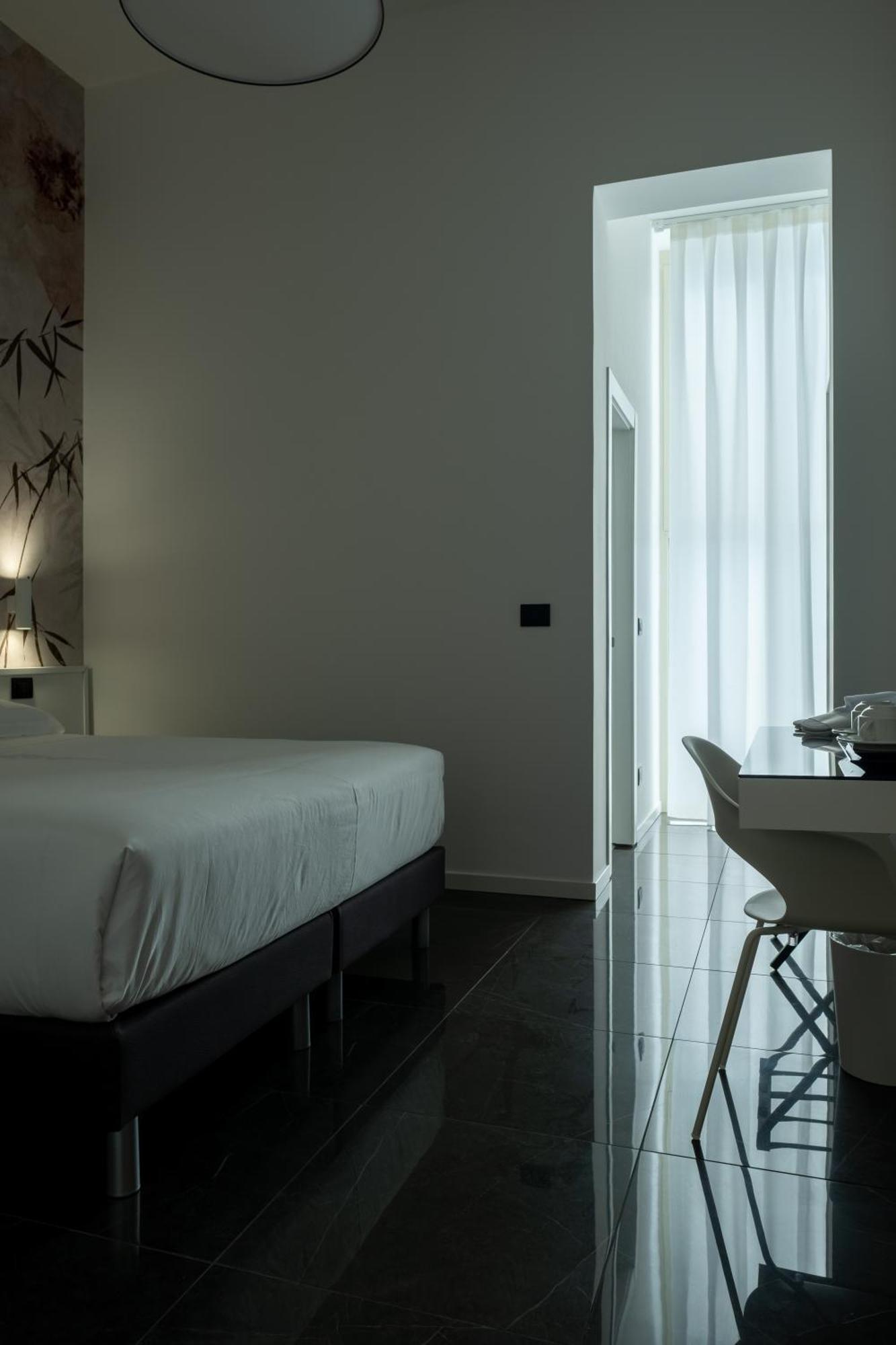 Camera Matrimoniale/Doppia con Letti Singoli con Bagno Privato