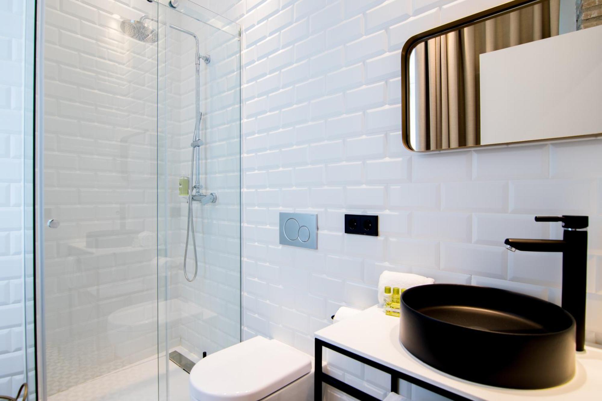 Family Suite Two-Bathrooms