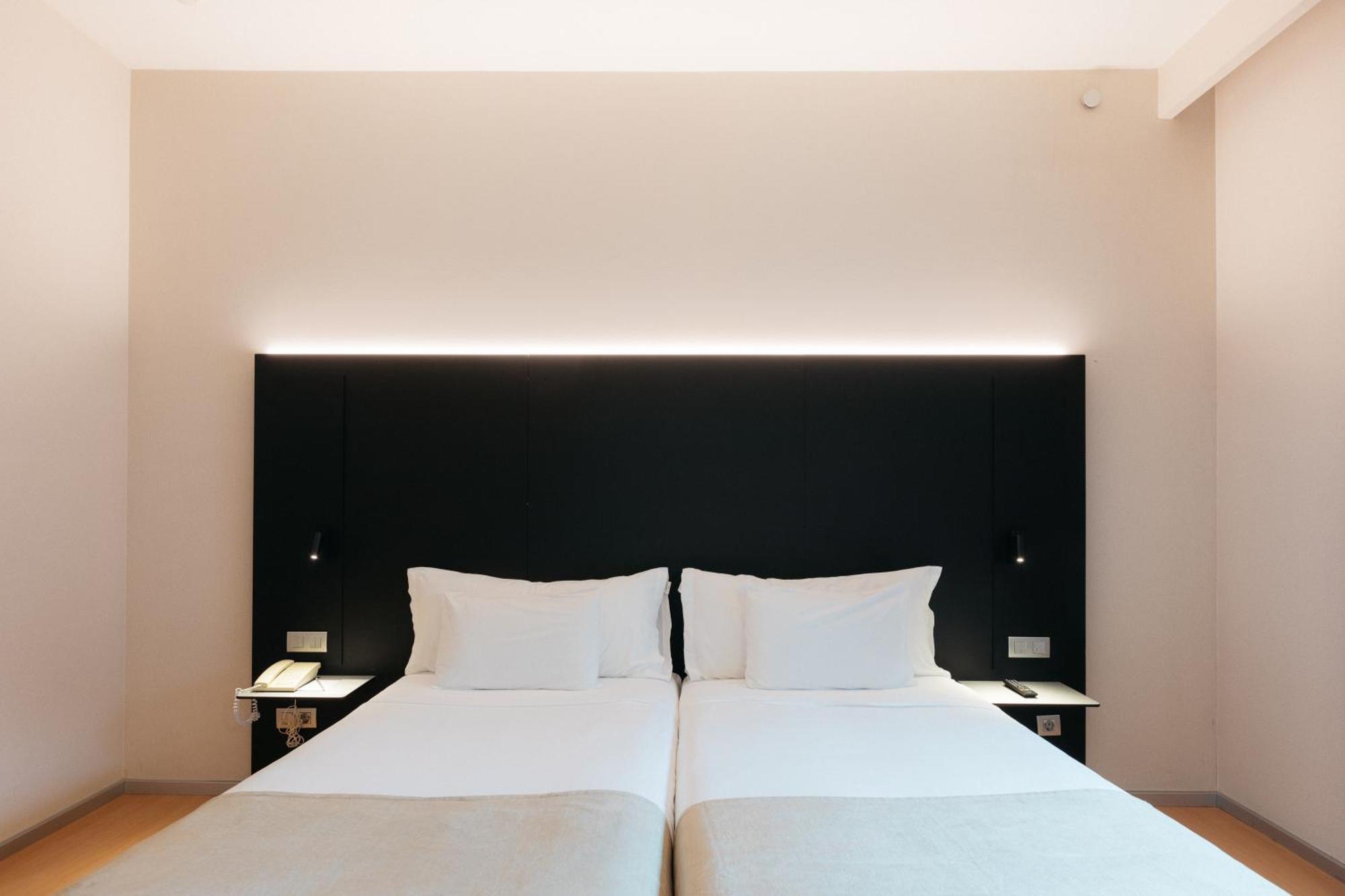 Double or Twin Room Extra Bed,1559625076:JPEG