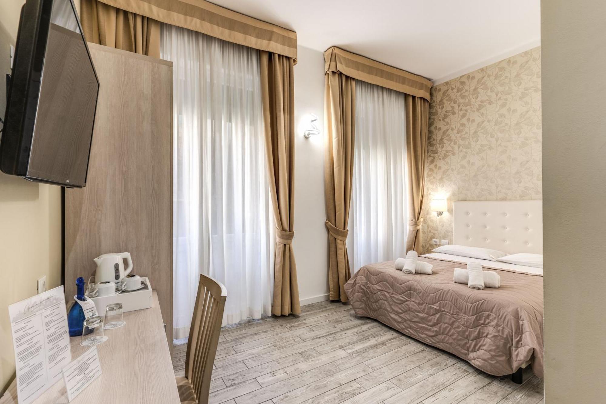 Deluxe Double or Twin Room,1559694169:JPEG