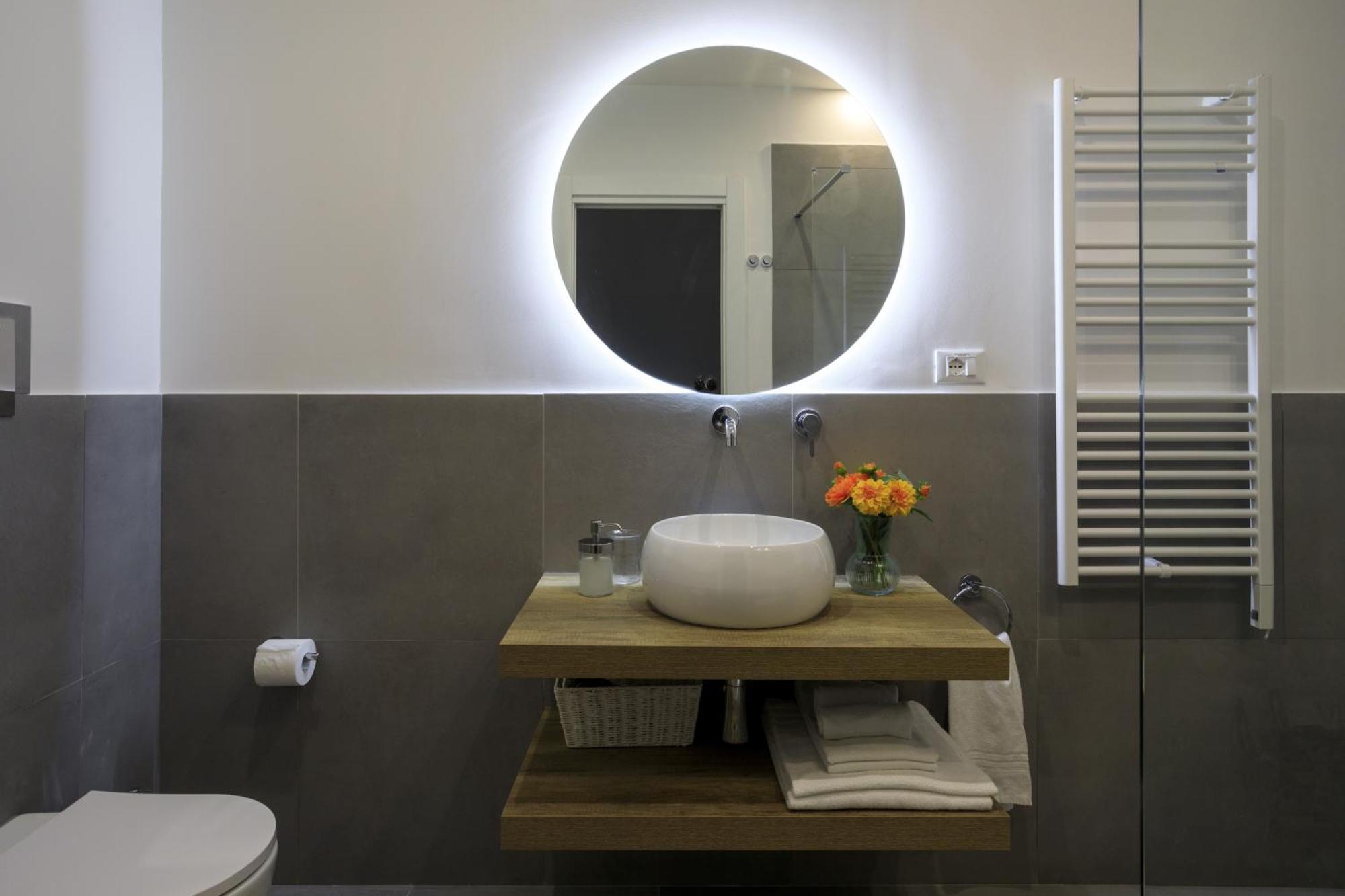 Double Room,1562555167:JPEG