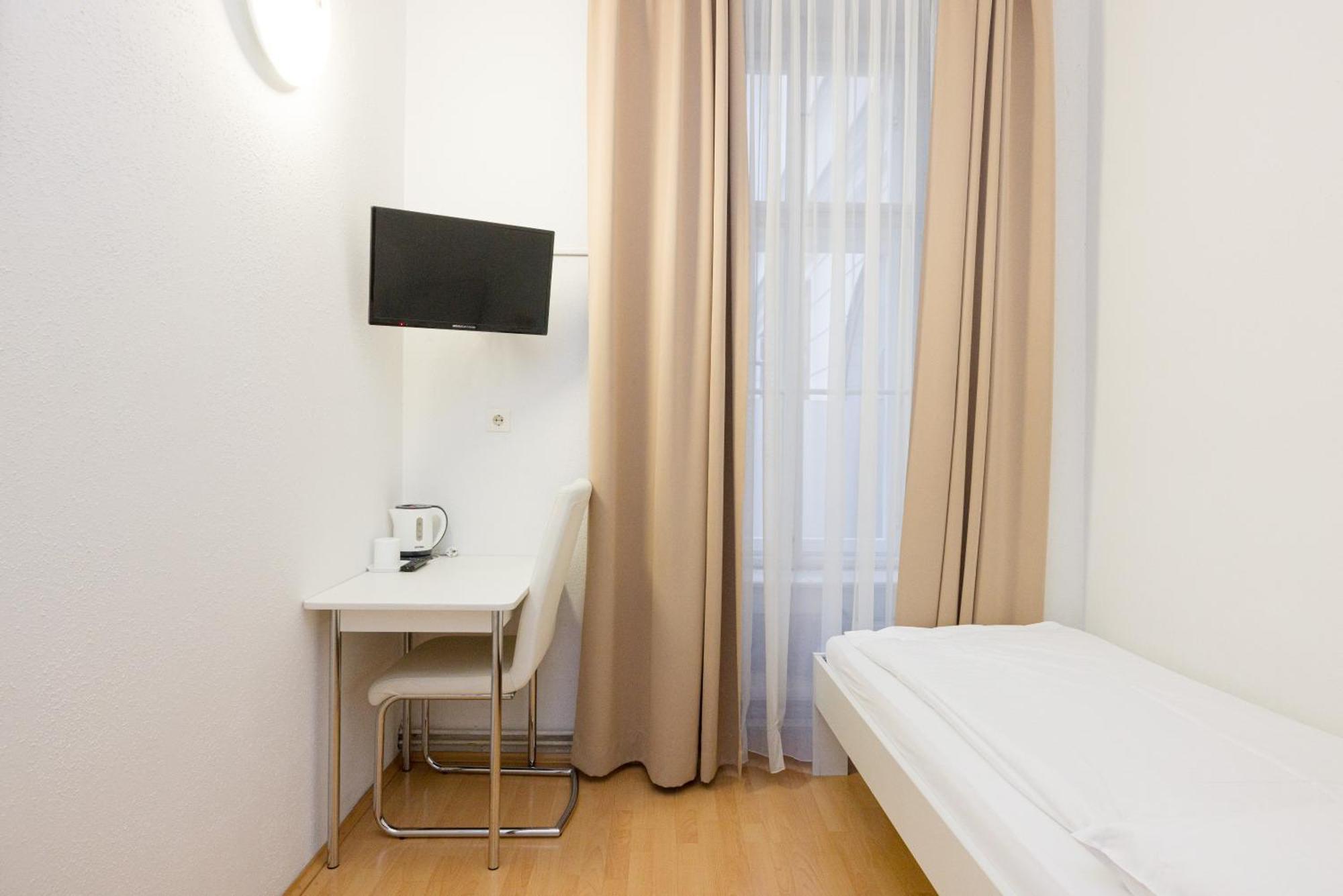 Single Room,1594647768:JPEG