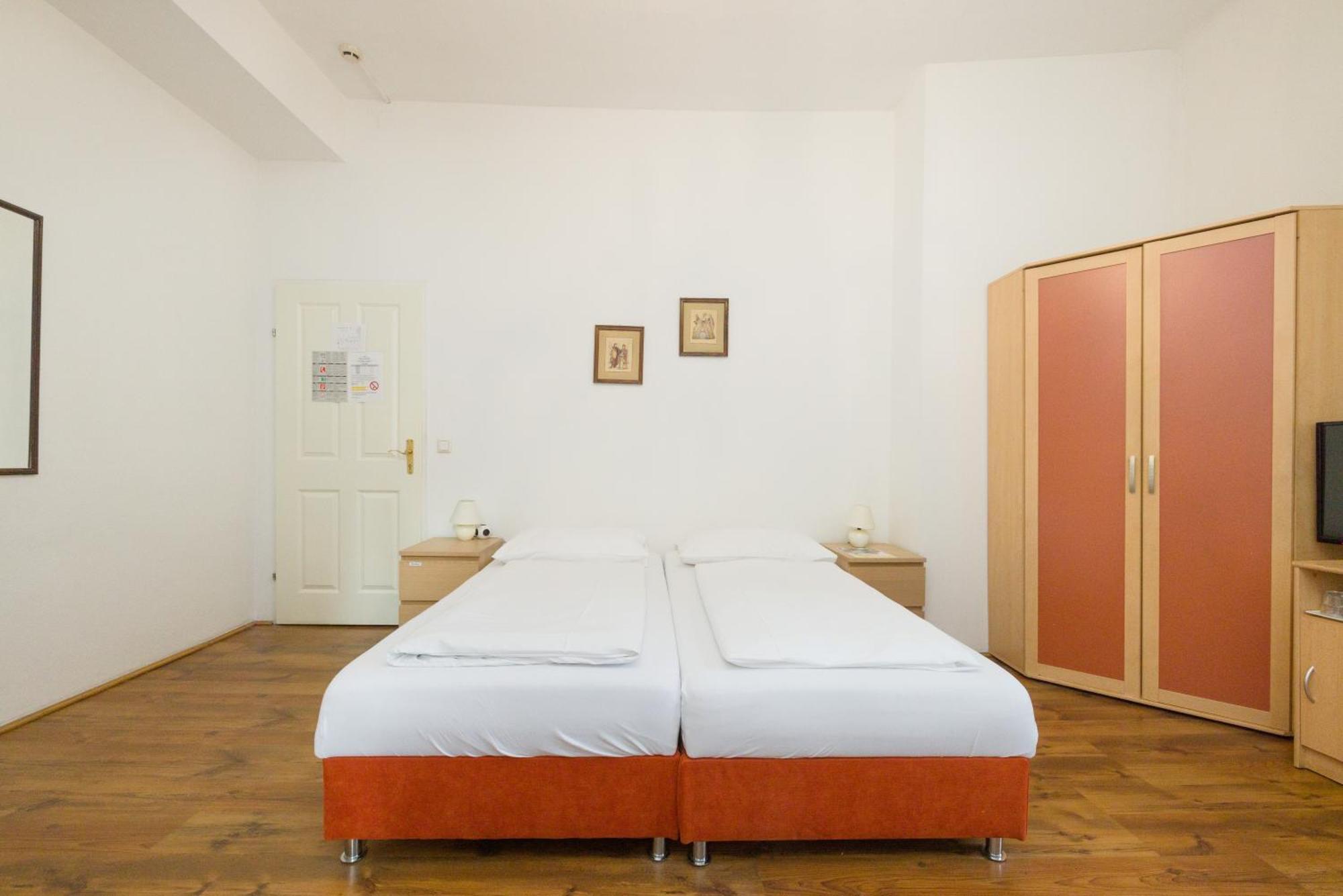 Quadruple Room,1562665936:JPEG