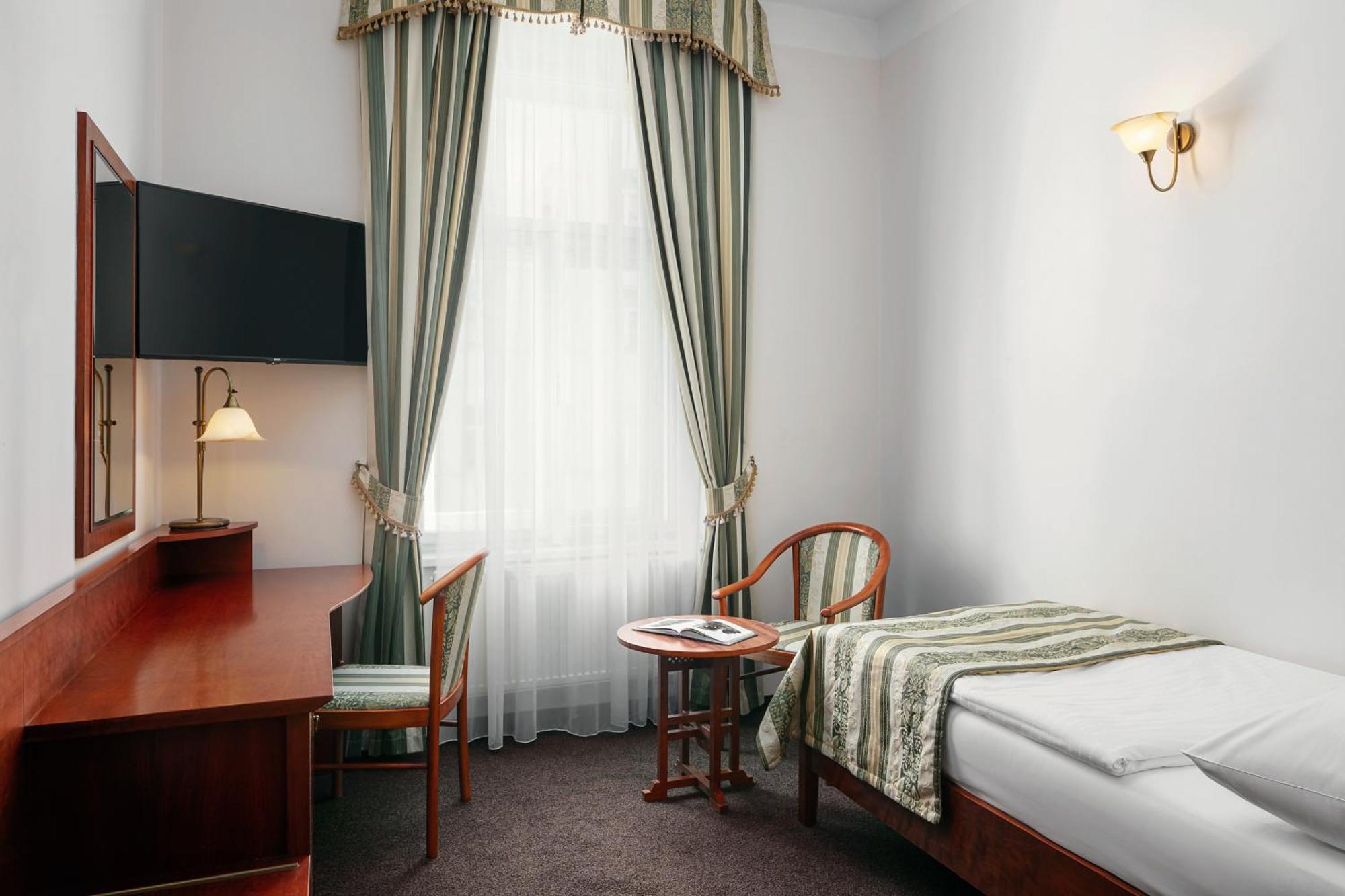 Single Room,1387471199:JPEG