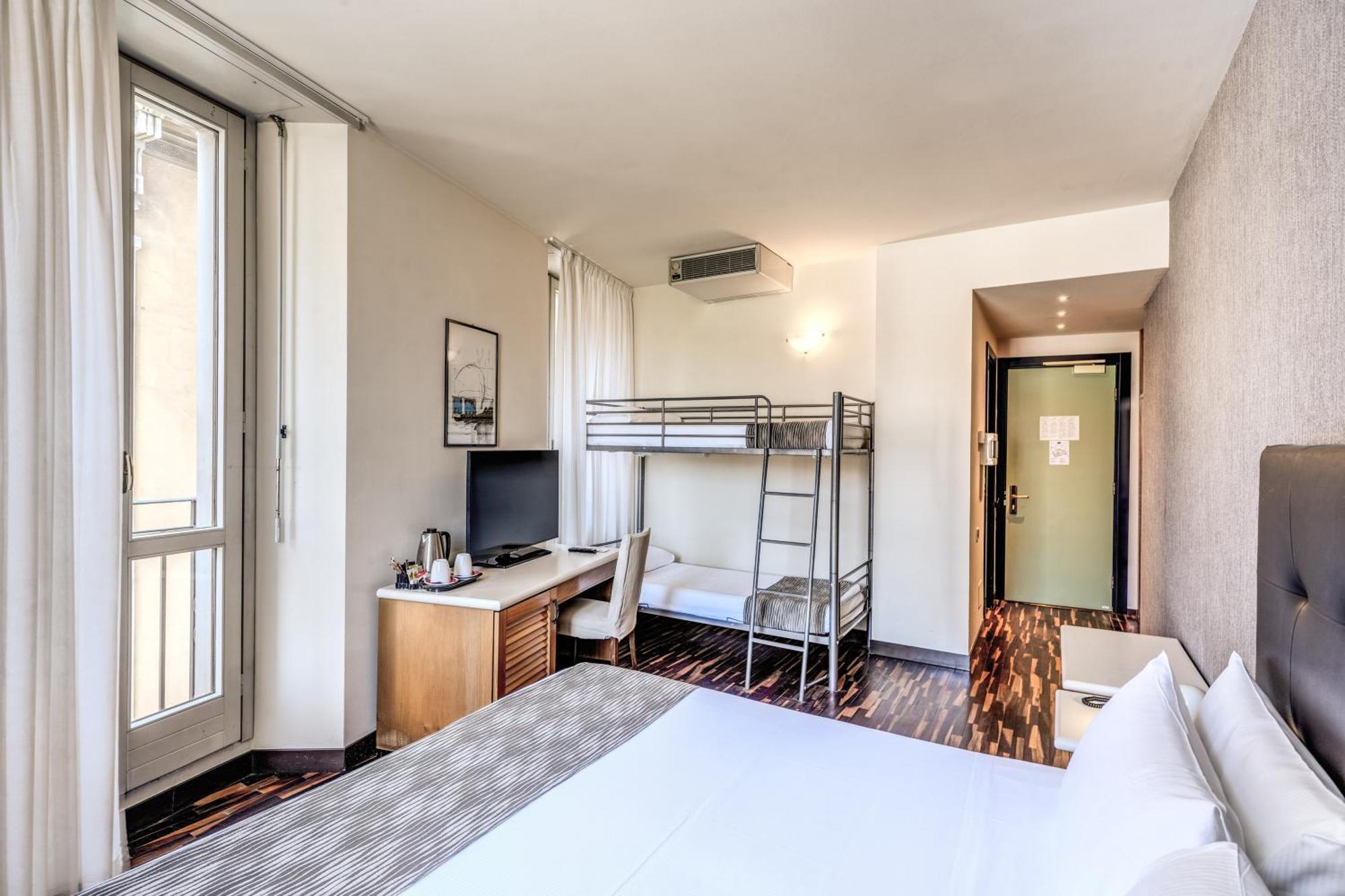 Family Room,1565148778:JPEG