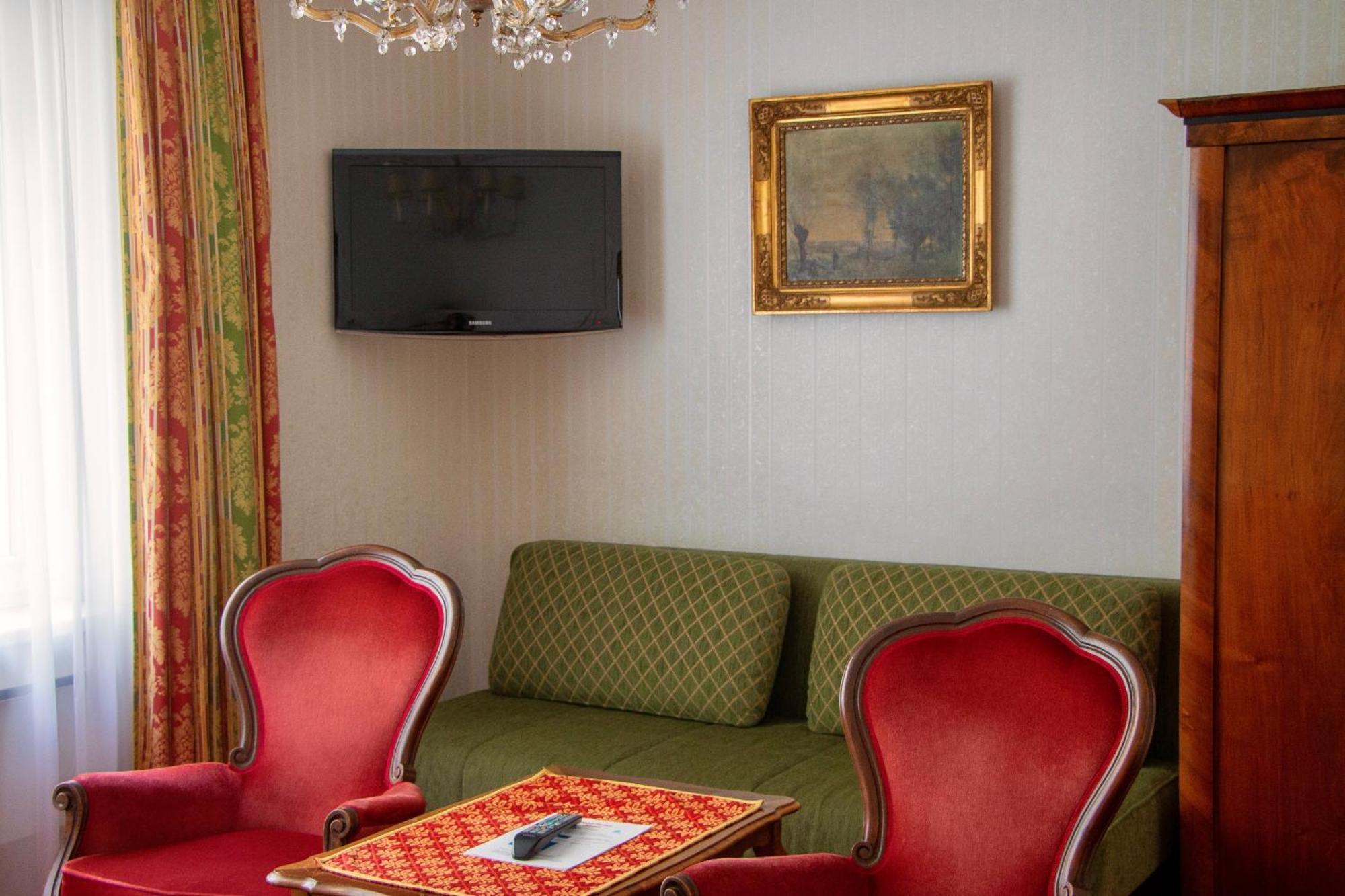 Comfort Double Room large bathroom