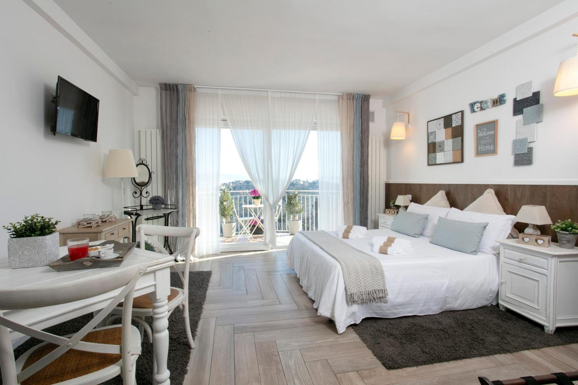 Double Room,1565628313:JPEG