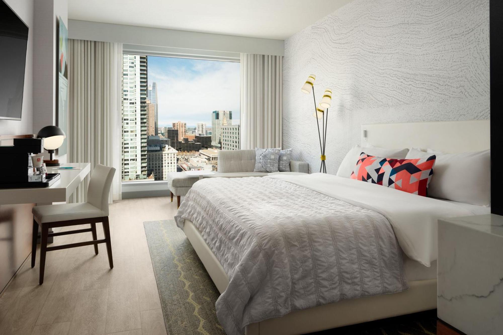 King Room with Skyline View,1609748068:JPEG