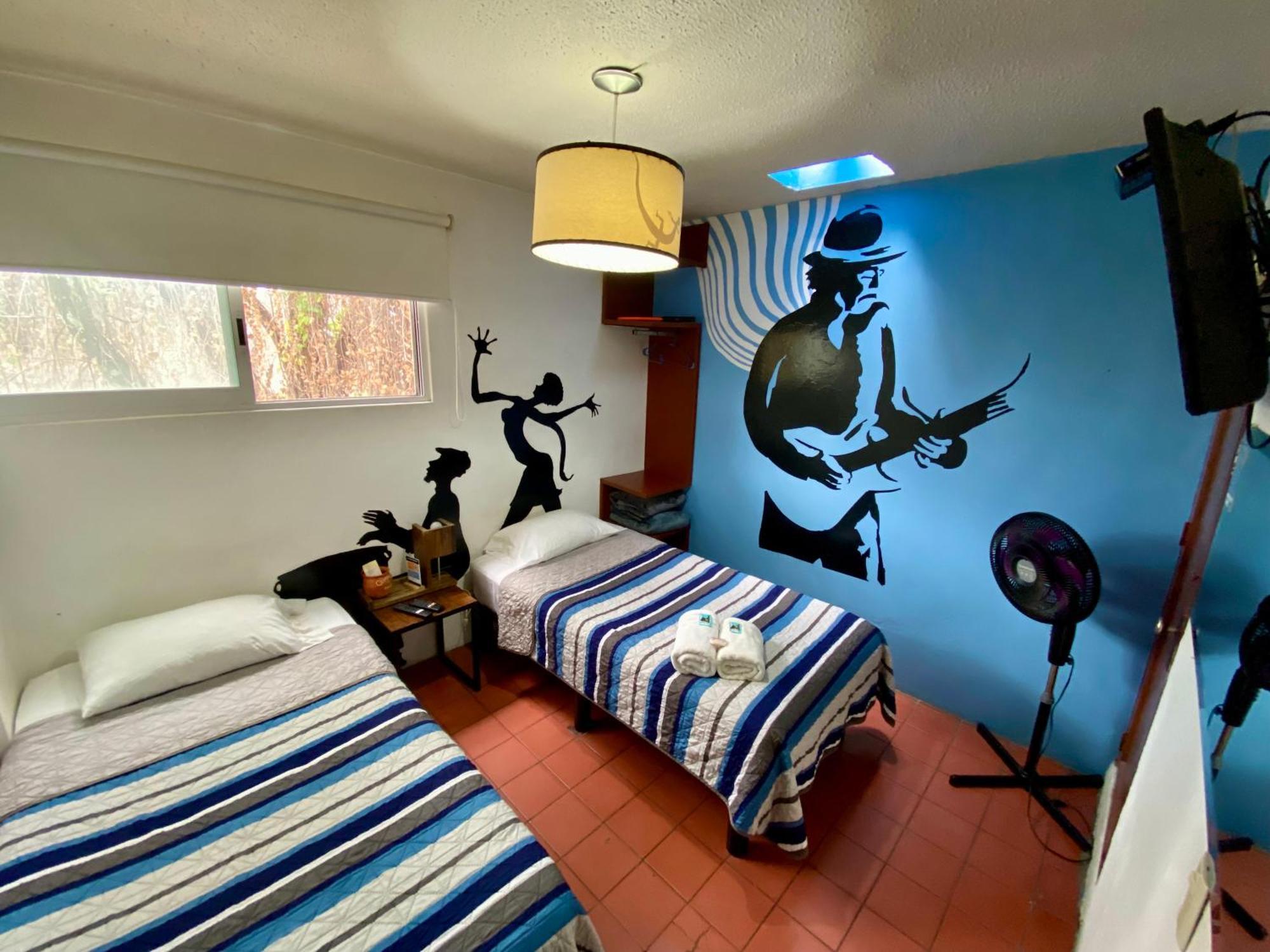 Twin Room,644780283:JPEG