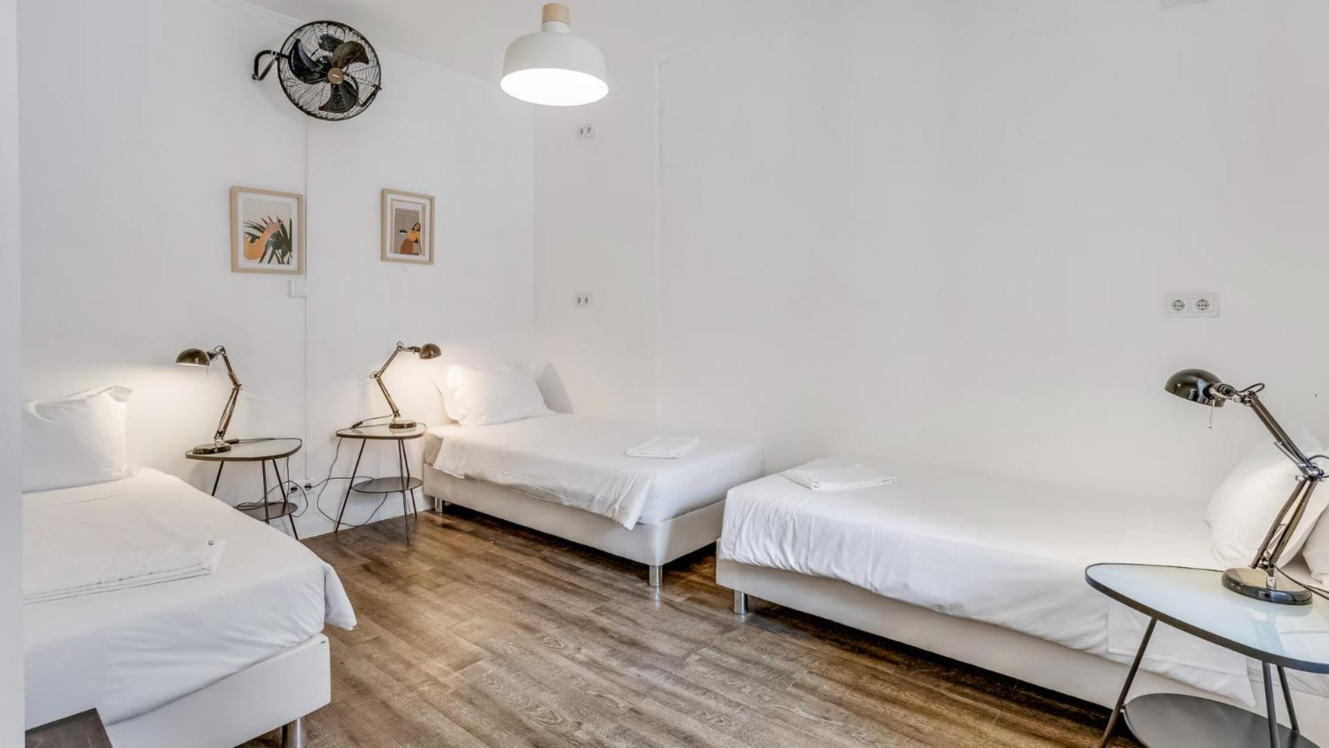 Triple Room,1588145335:JPEG