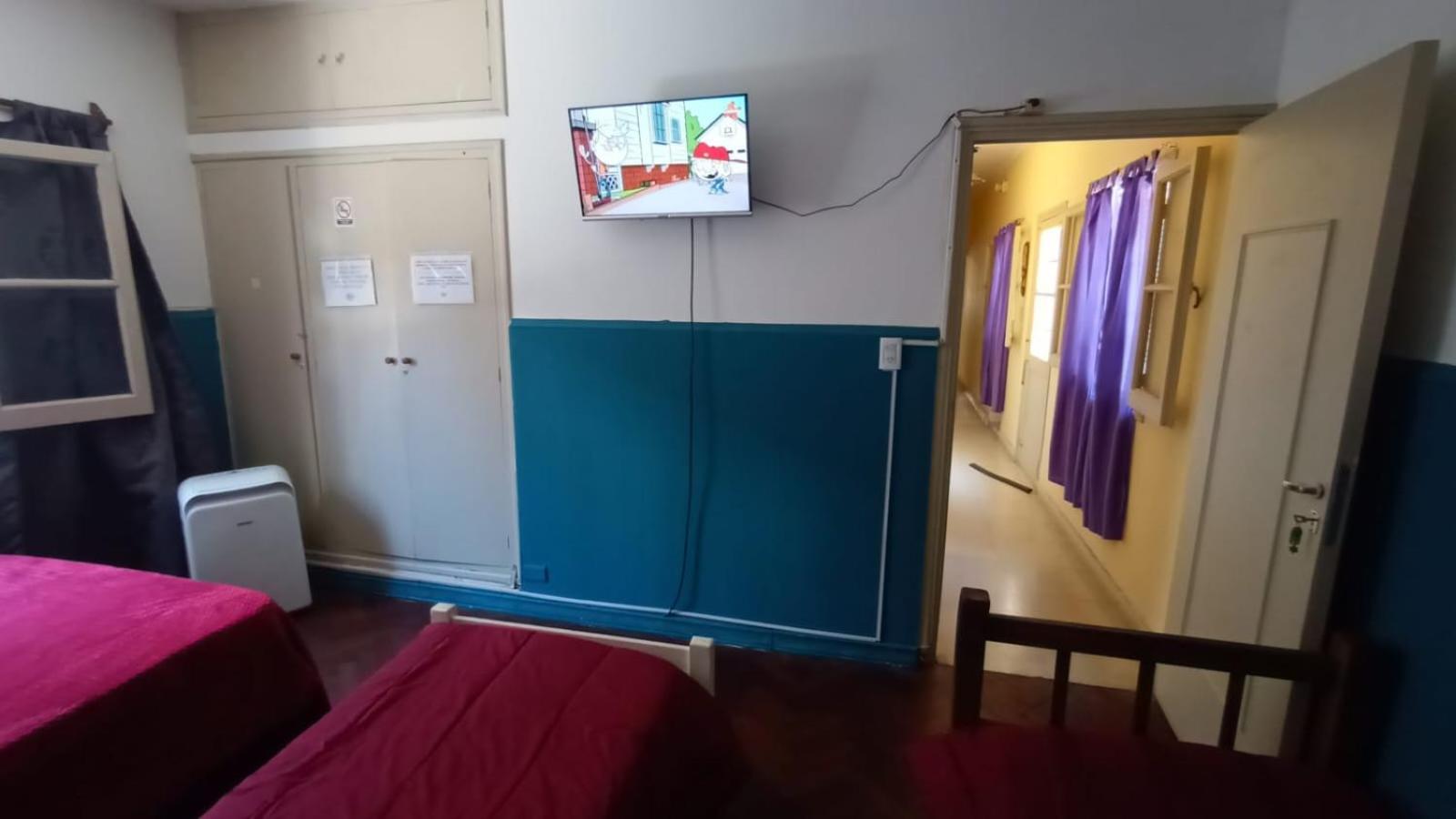 Habitación Cuádruple Económica con baño compartido