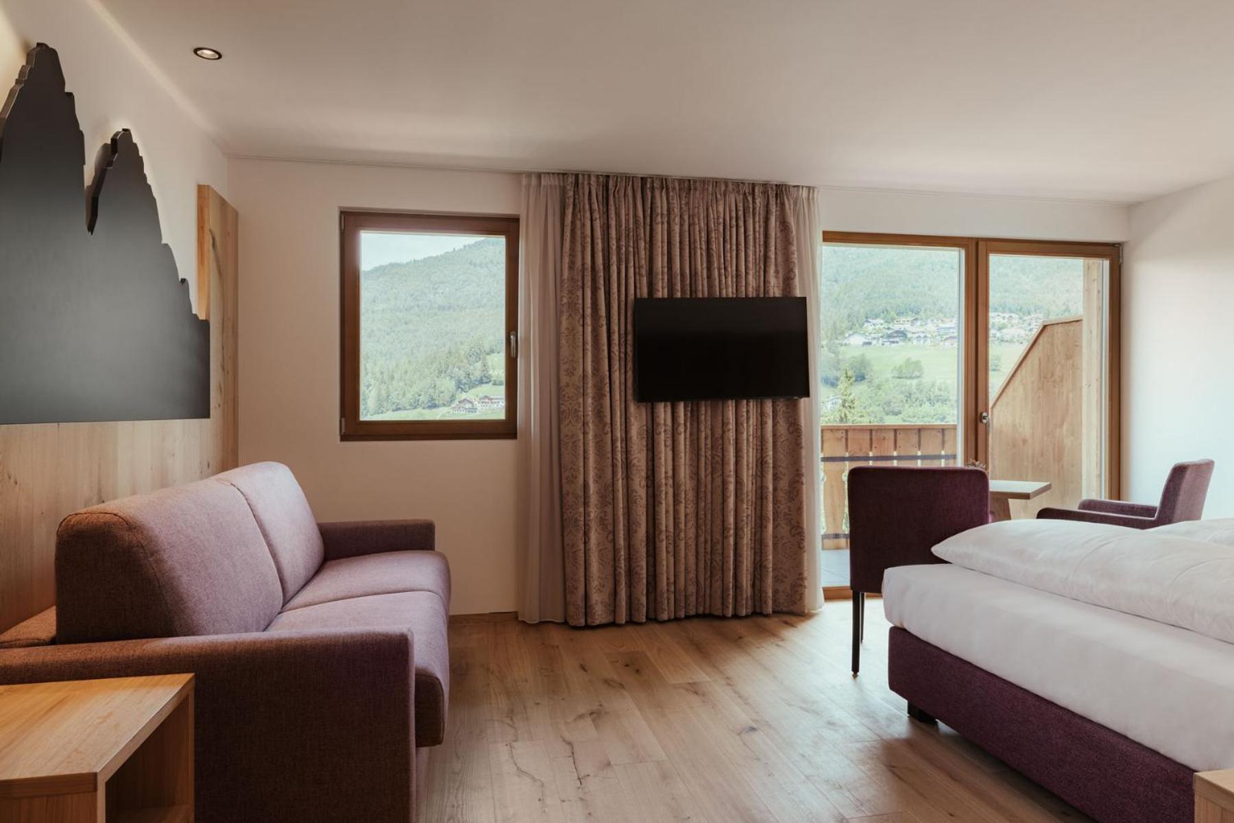 Large Double Room,1571290796:JPEG