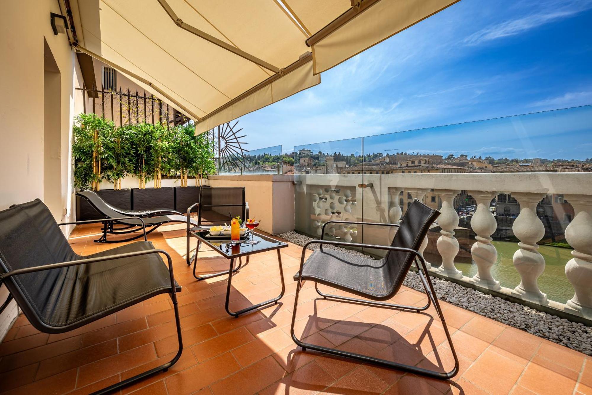 Deluxe Suite Terrace
