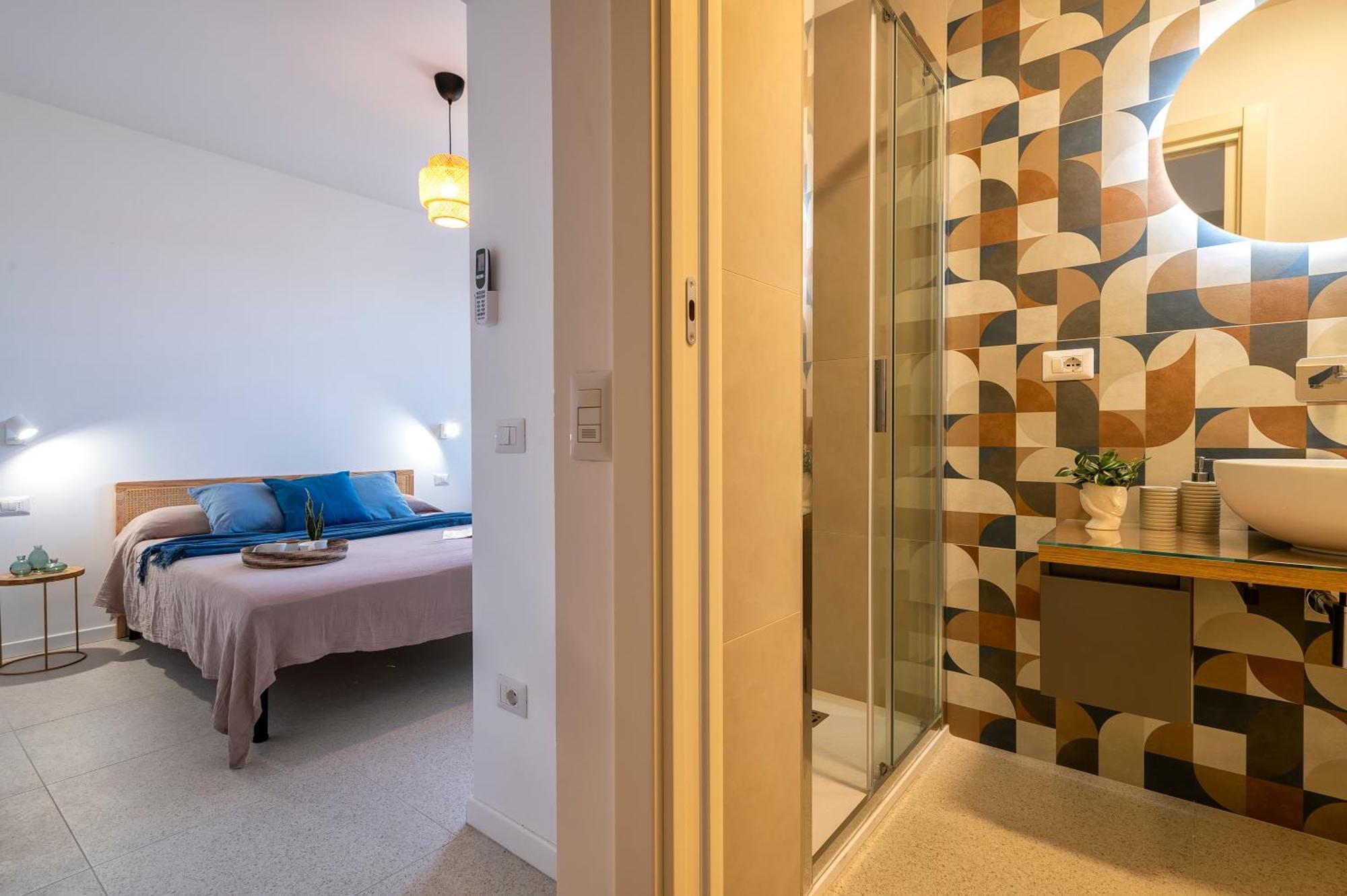 Double Room Private Bathroom