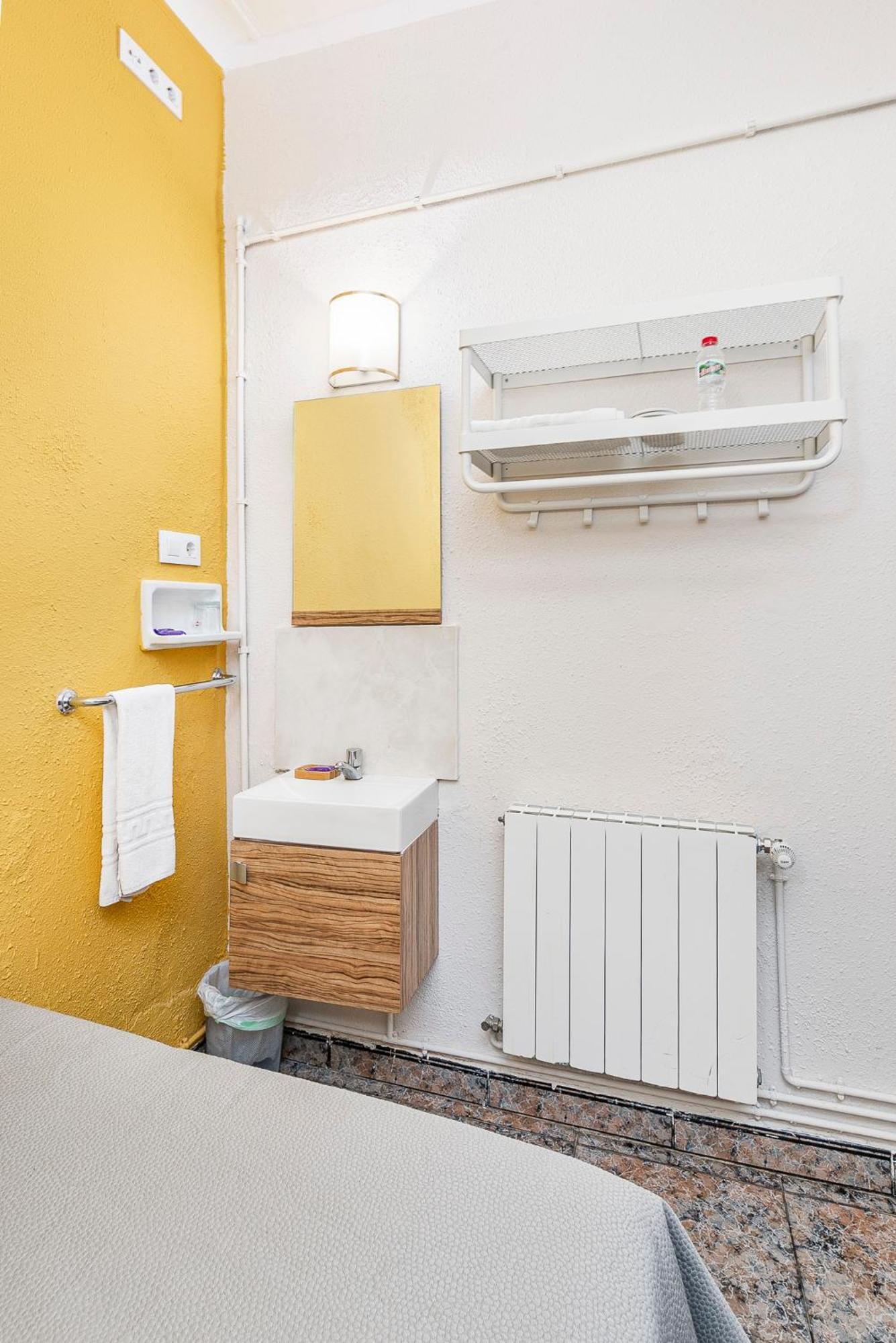Single Room,1572683087:JPEG