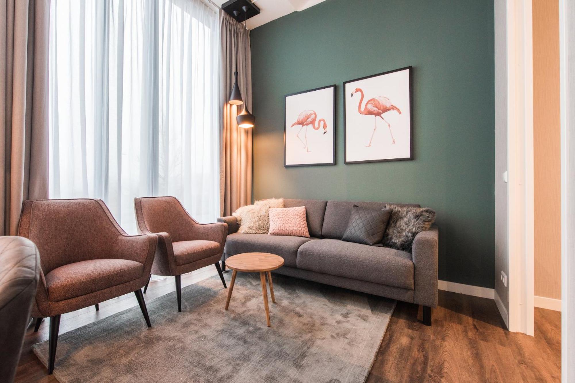 Large 2 Bedroom Apartment,1572754832:JPEG