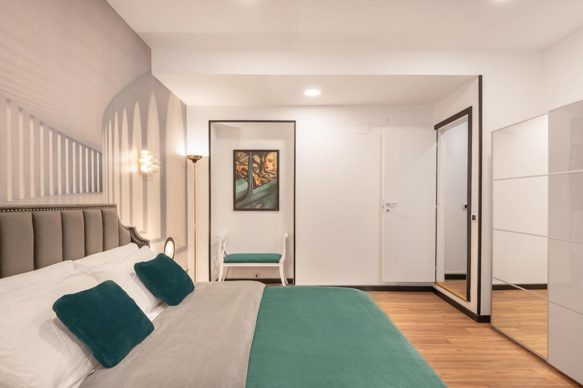 Two-Bedroom Deluxe Apartment