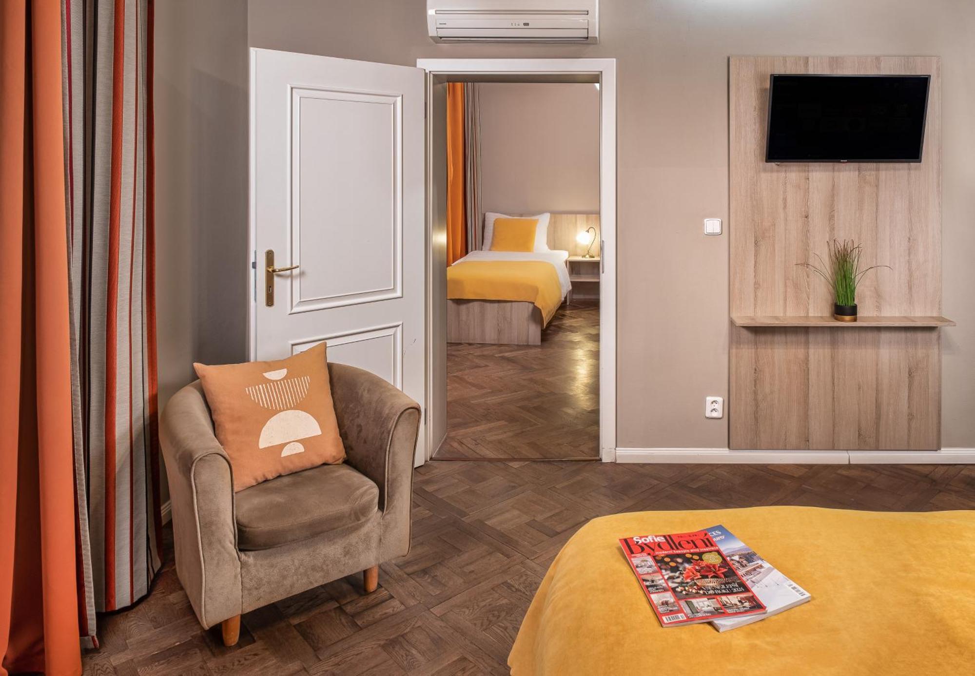 Triple Room,1574685029:JPEG