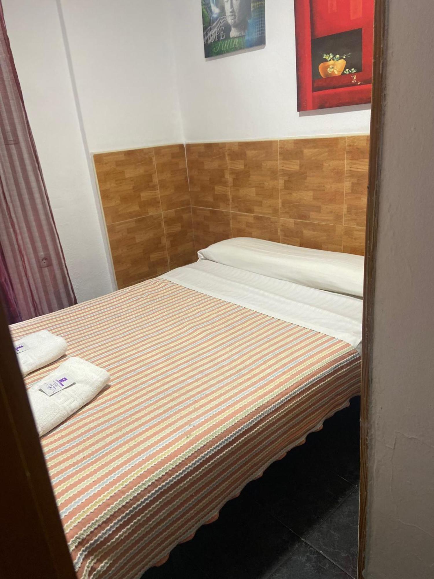 Small Double Room,1597554183:JPEG