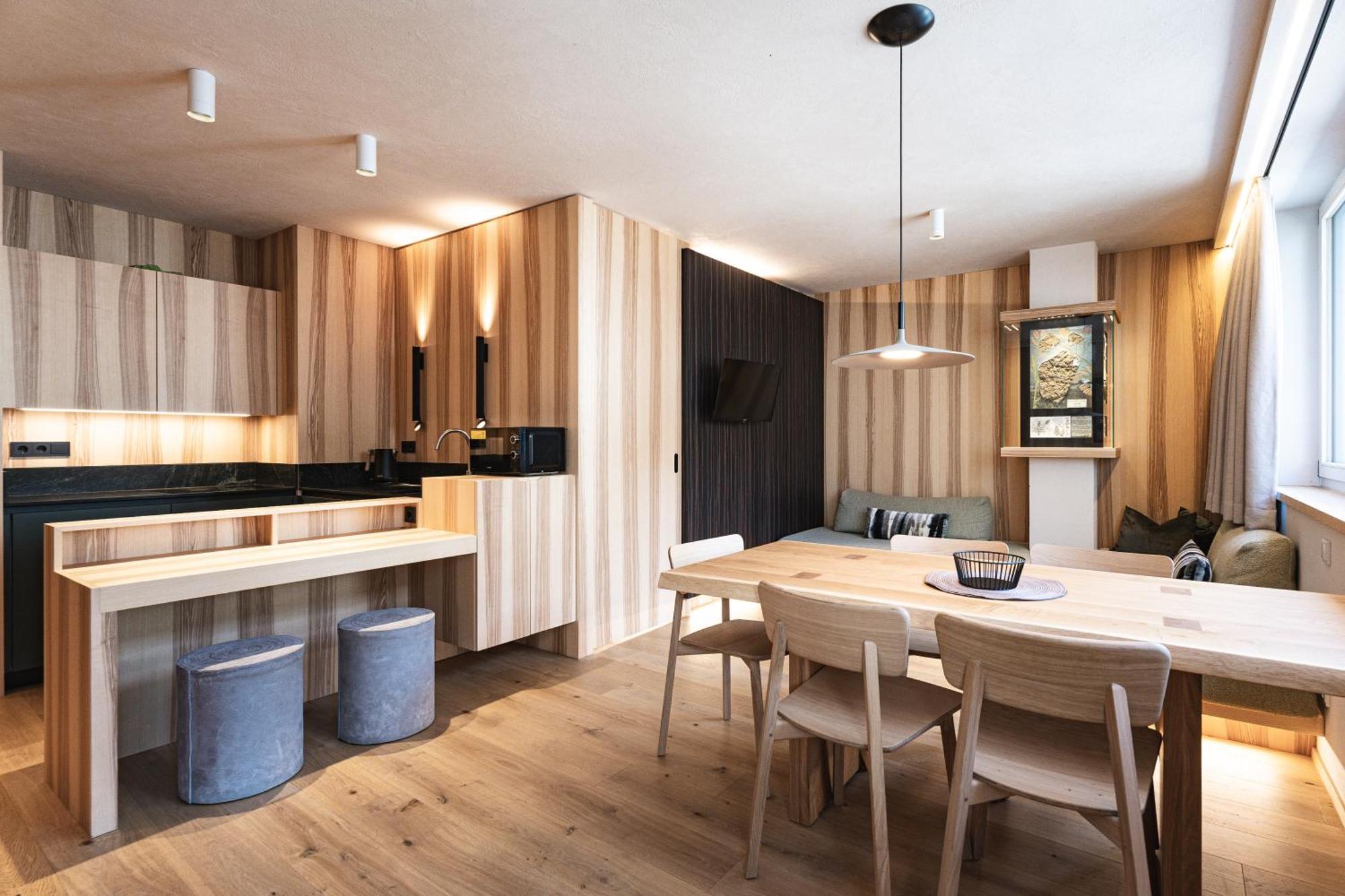Two-Bedroom Apartment,1574746799:JPEG