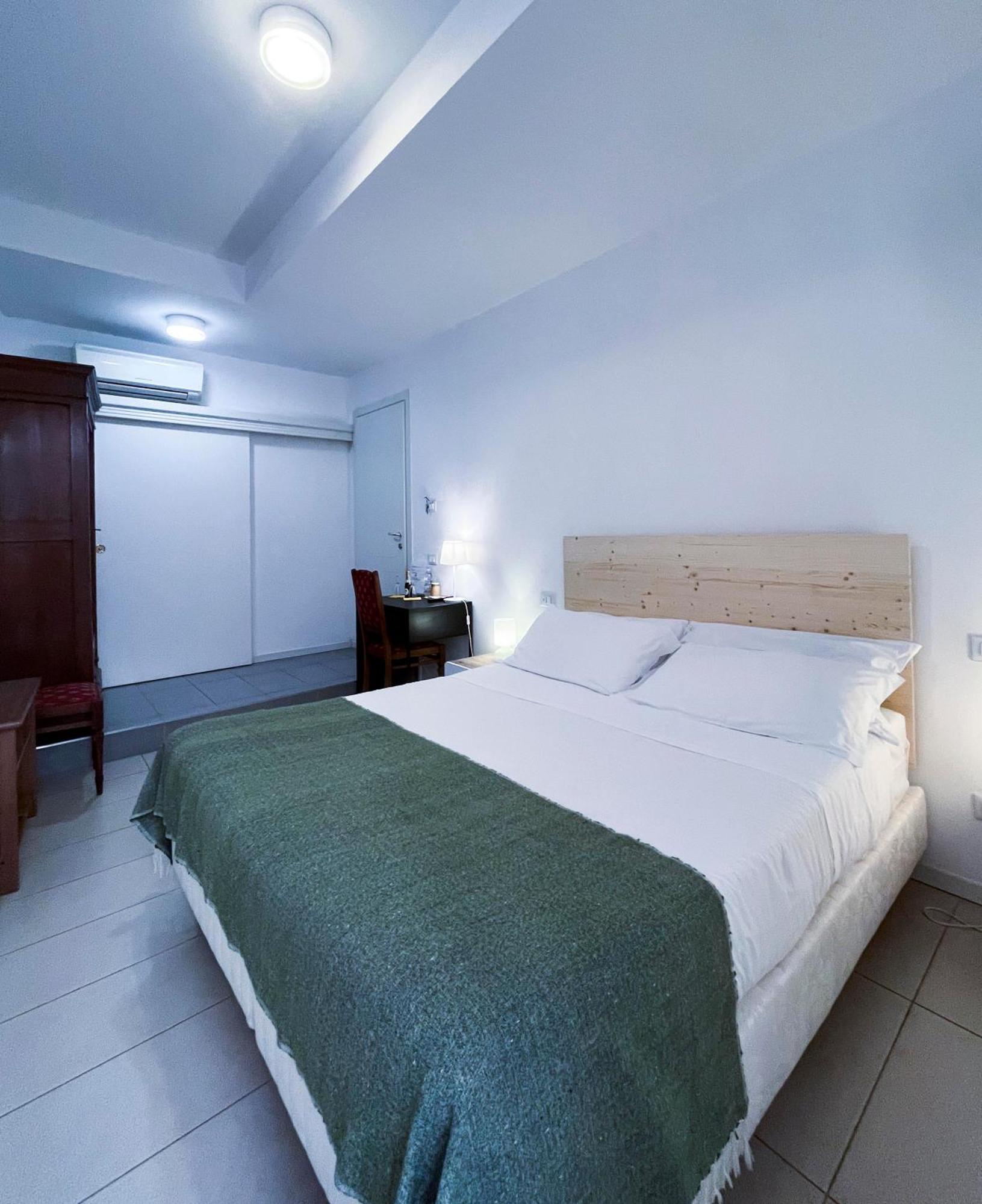 Double or Twin Room Balcony