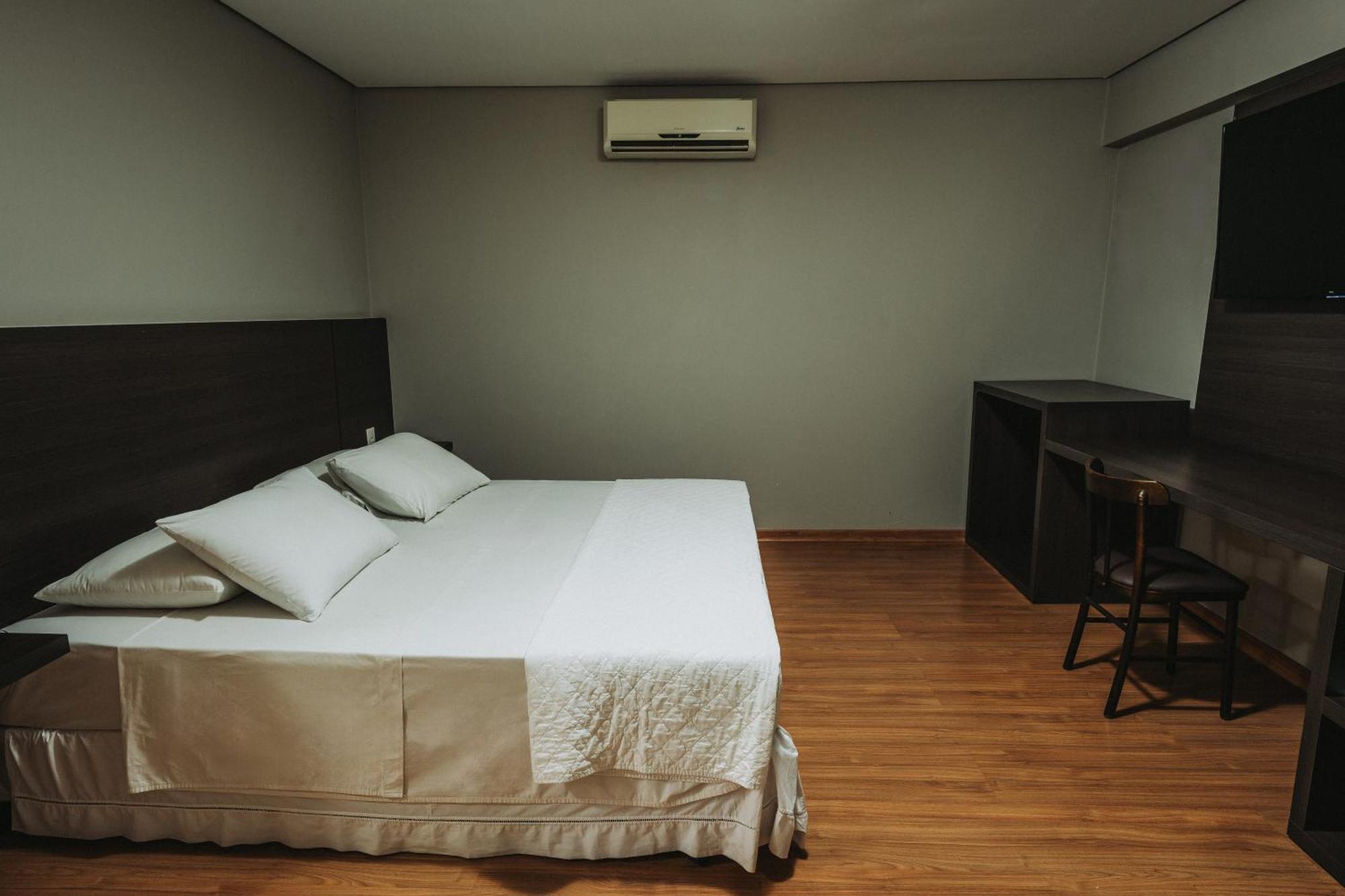 Deluxe Suite,1574756420:JPEG
