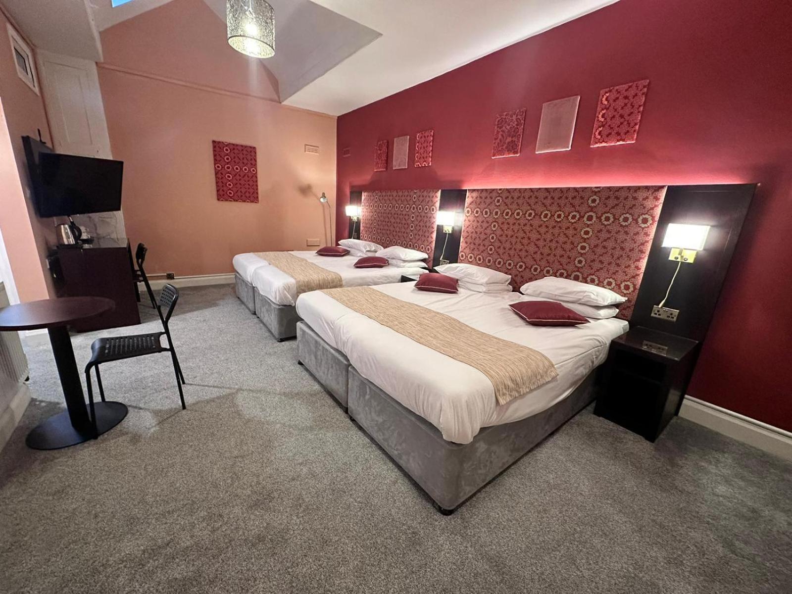 Deluxe Quadruple Room,1574783288:JPEG