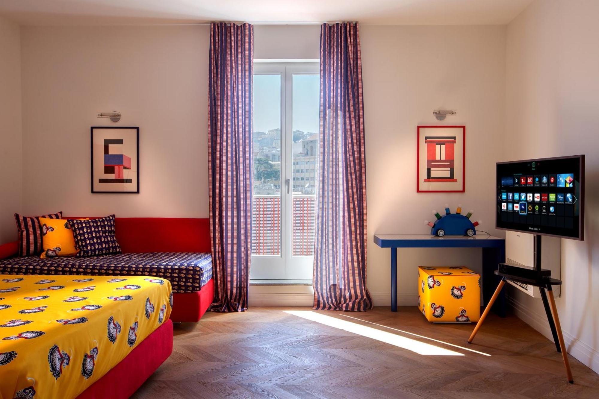 Deluxe Triple Room with City View,1575668918:JPEG