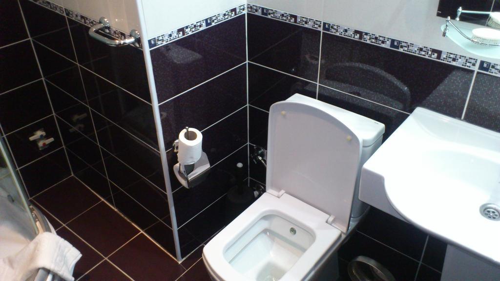Standard Triple Room,158706822:JPEG