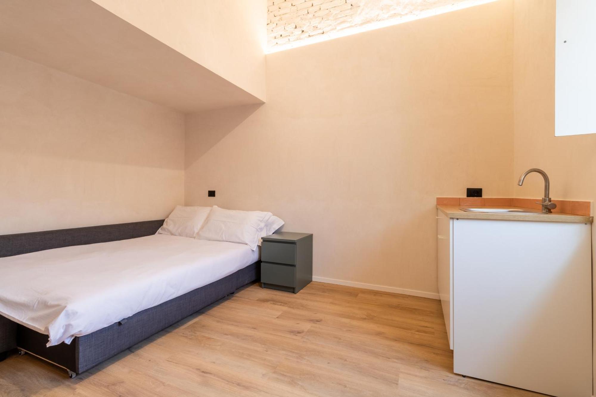 Double Room with Private Bathroom,1576024151:JPEG