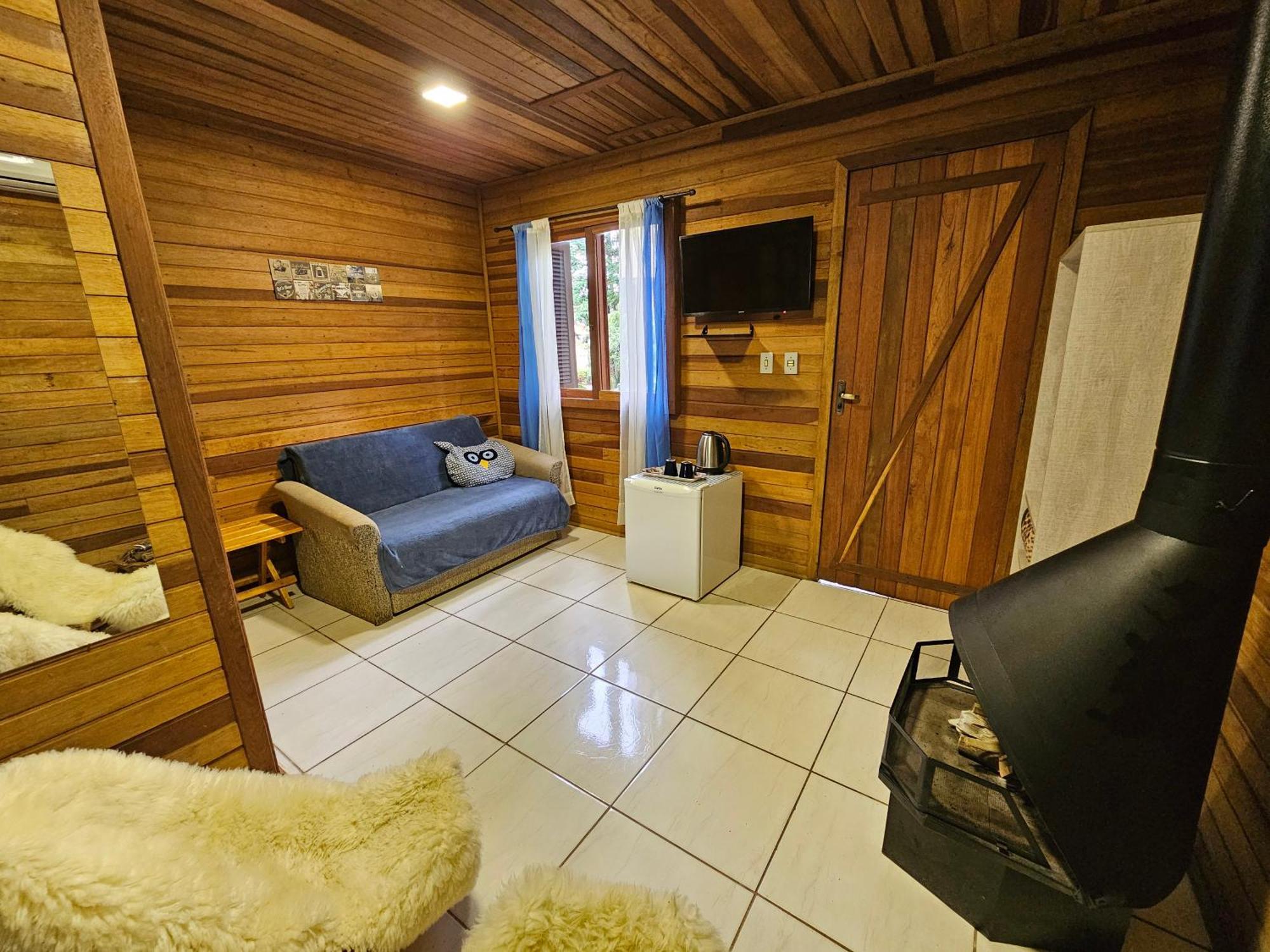 Chalet,1604104425:JPEG