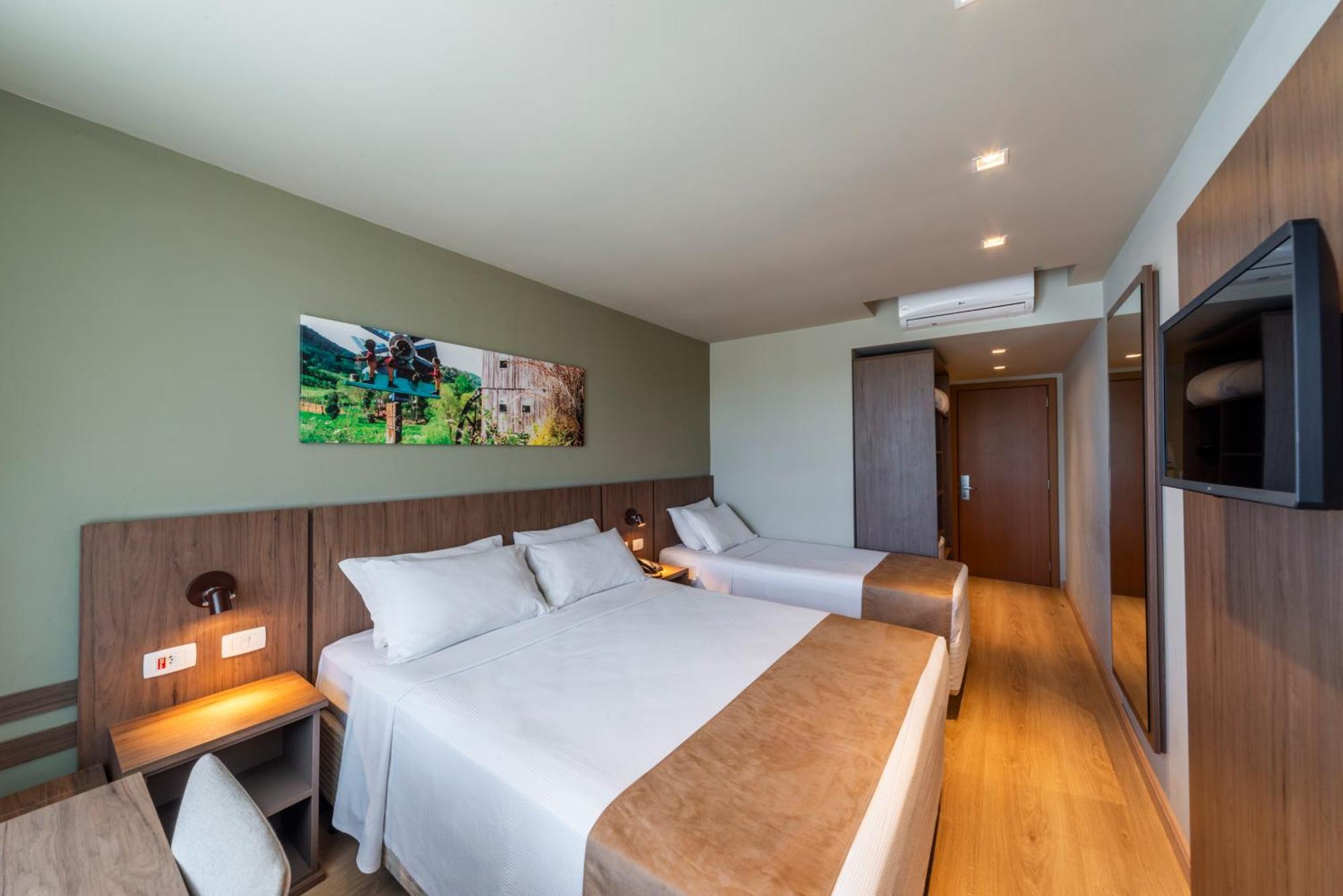 Deluxe Apartment,1576837517:JPEG