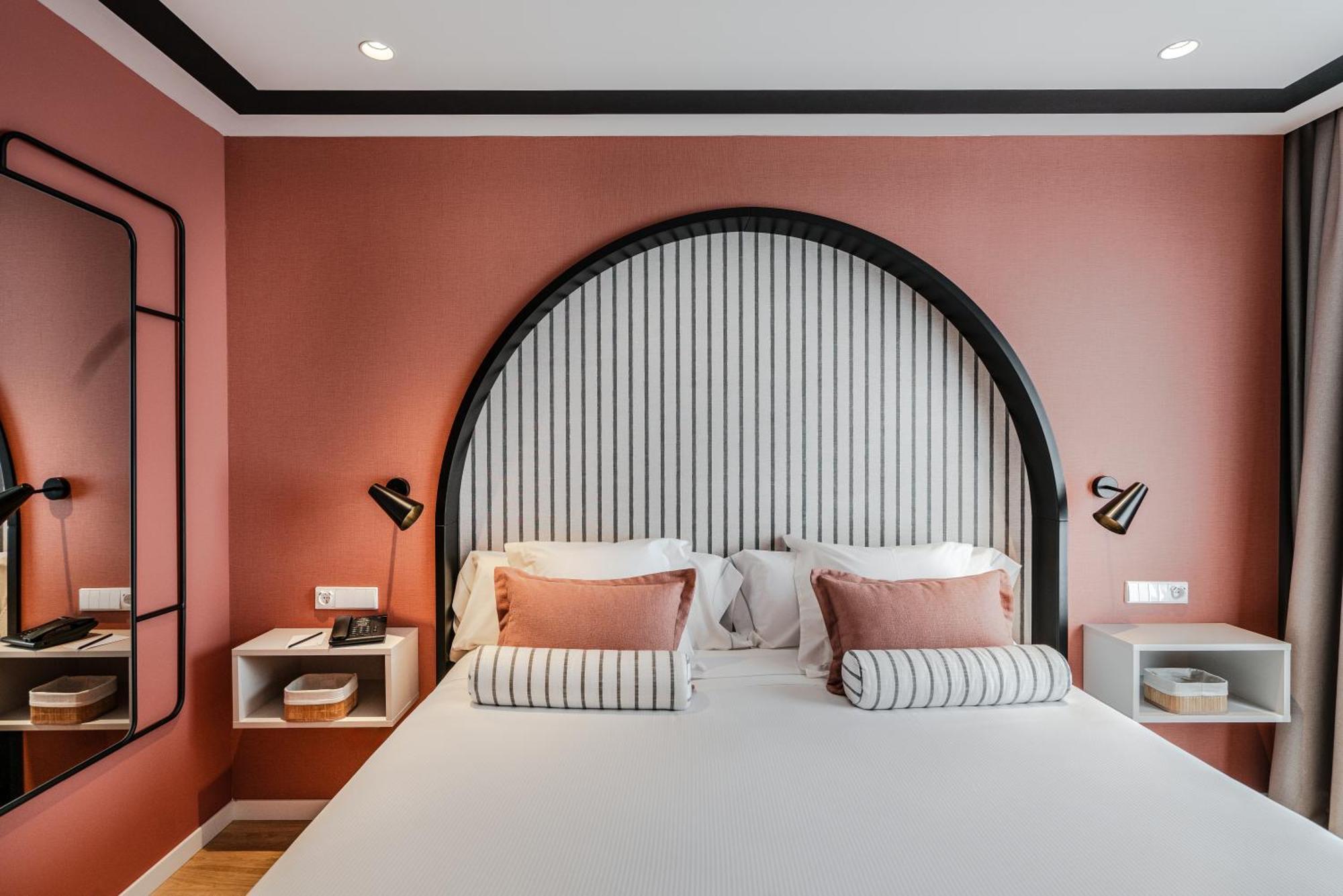Premium Double Room 1 or 2 beds,1577295770:JPEG