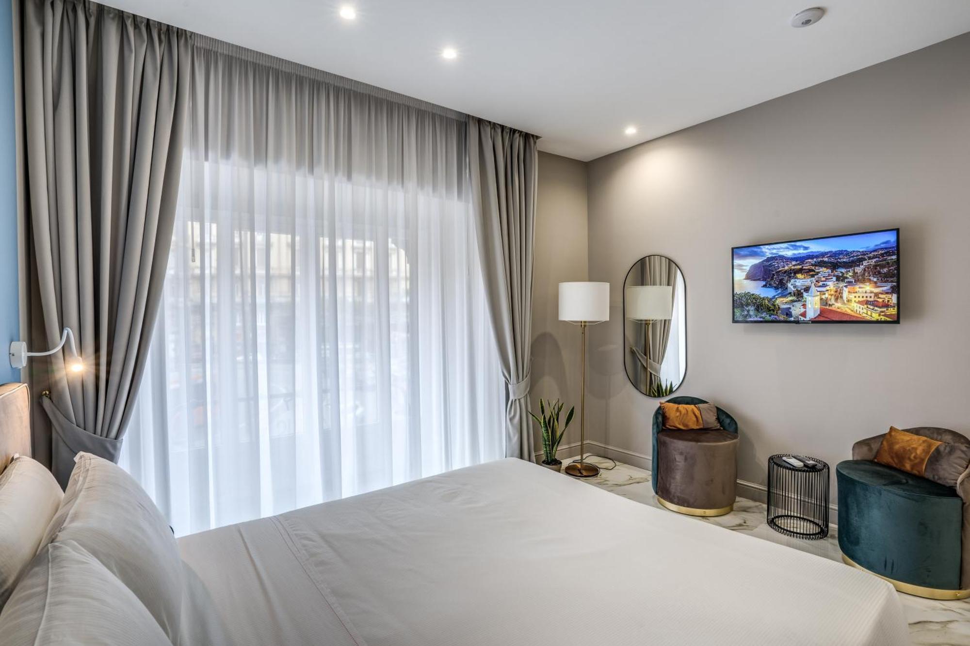 Double Room,1577365958:JPEG