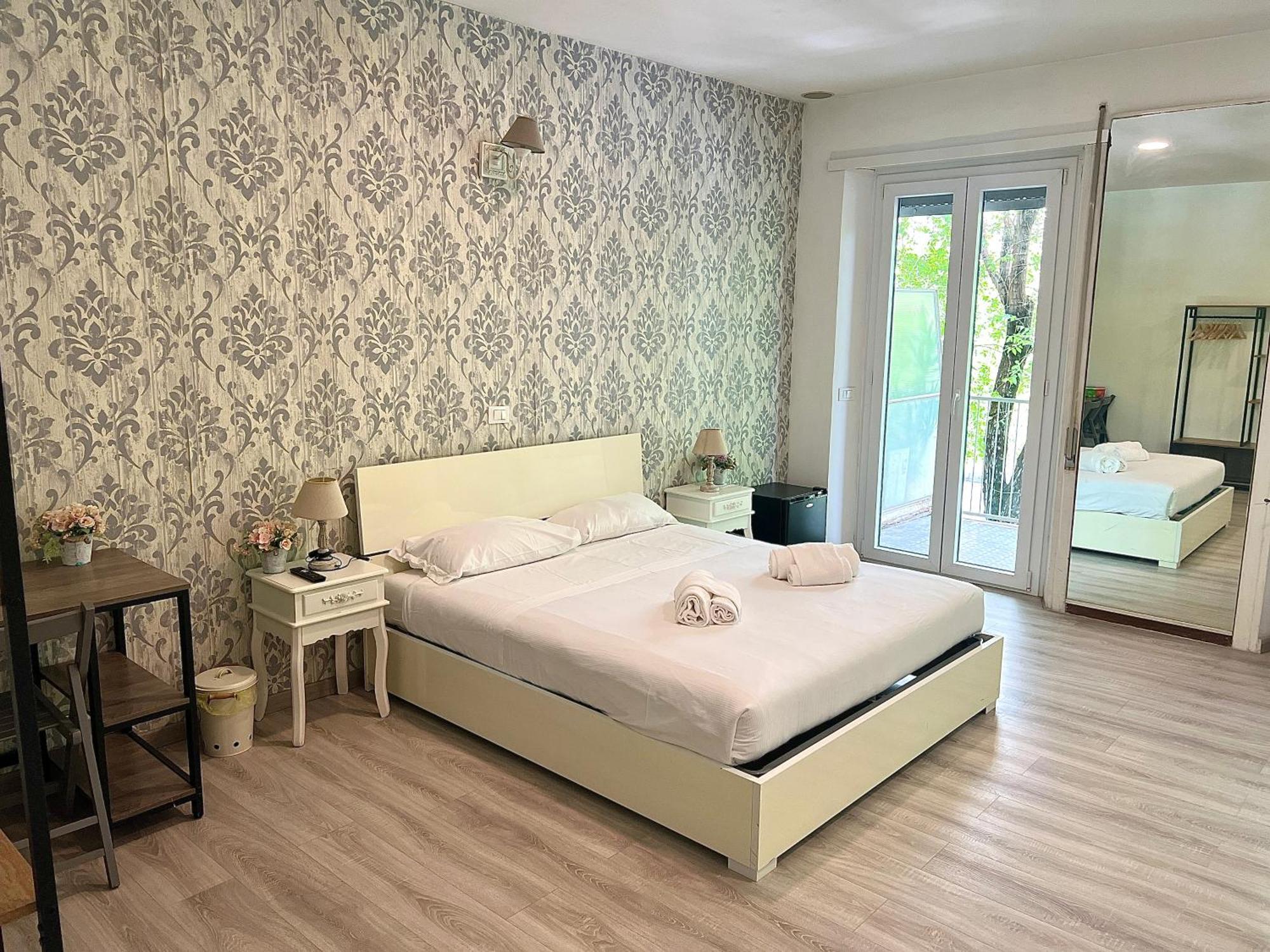 King Room,1578398006:JPEG
