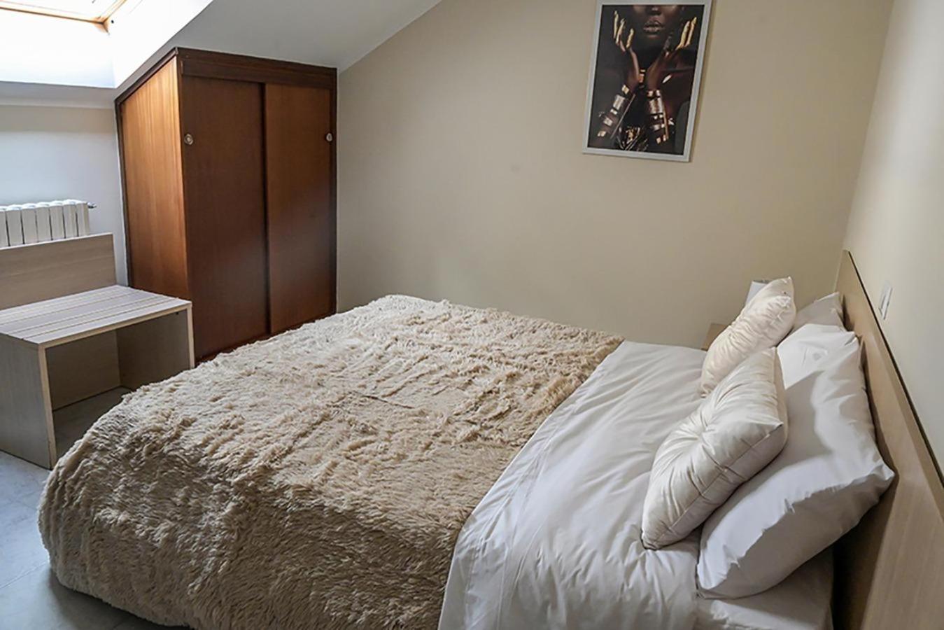 Double Room Private Bathroom