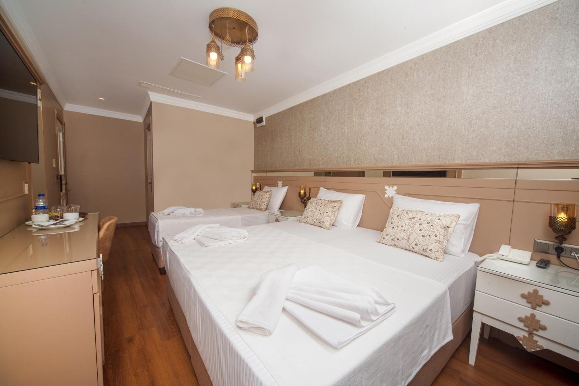 Triple Room,1579015838:JPEG