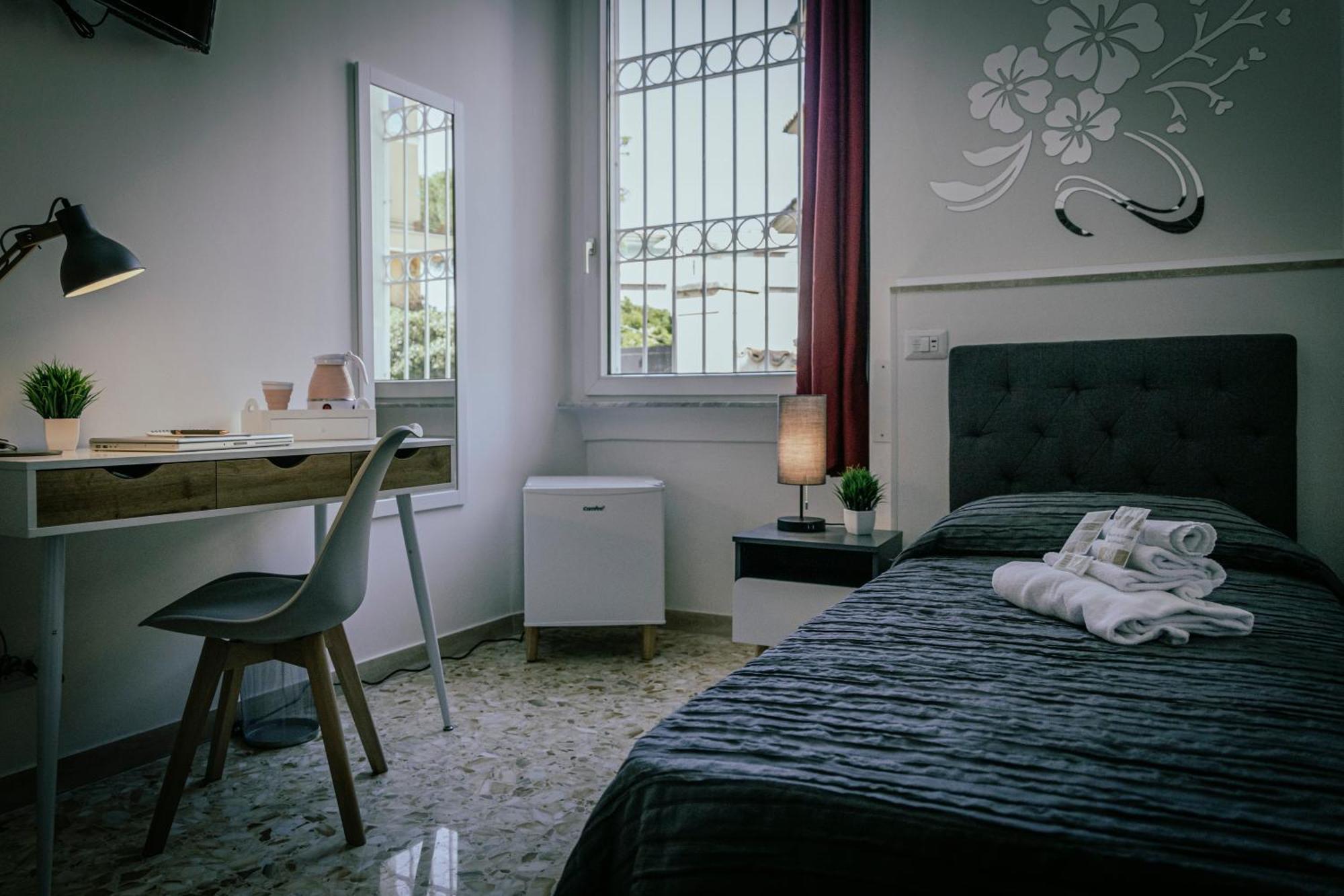Standard Single Room,1579223615:JPEG