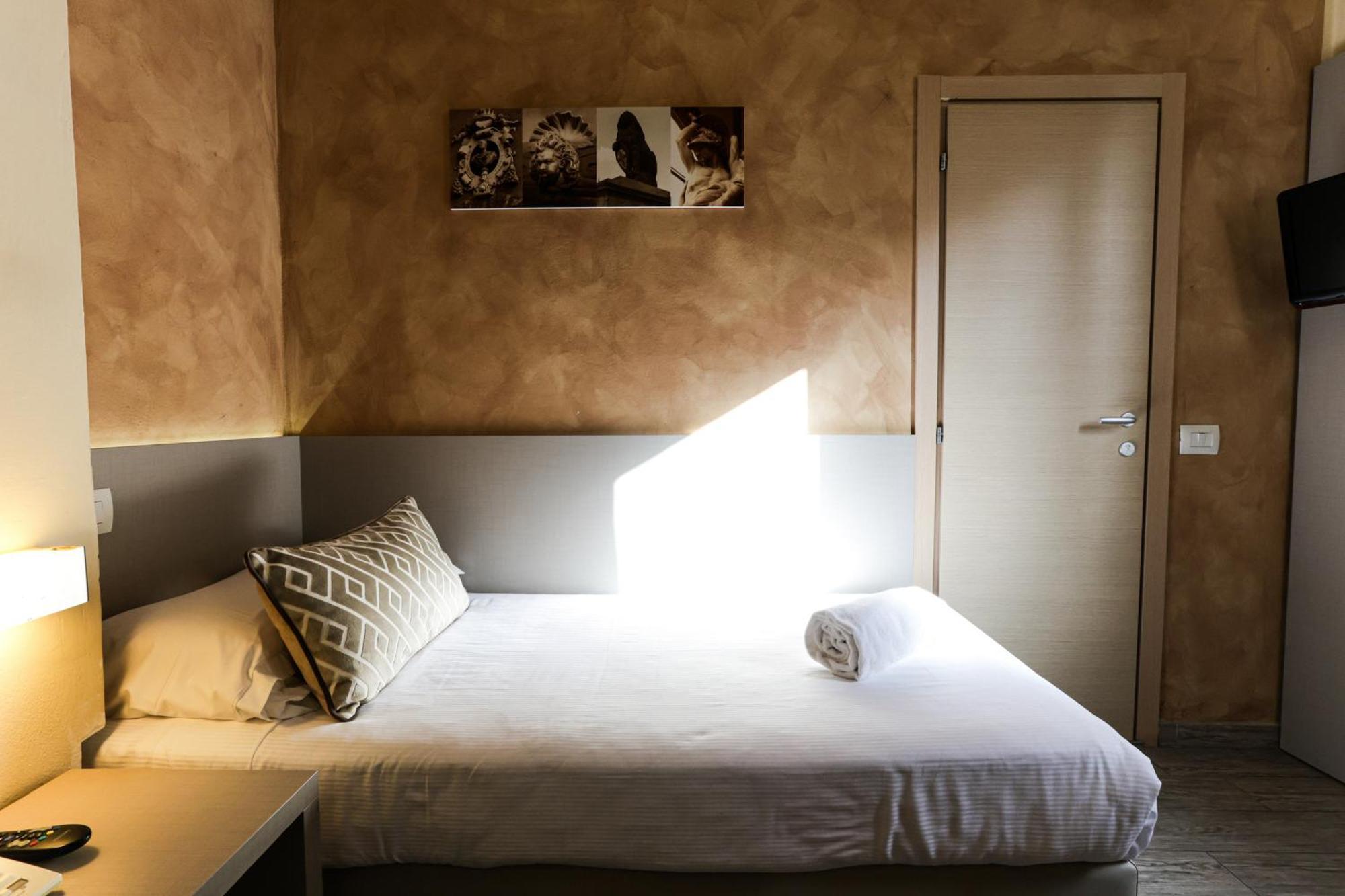 Single Room,1580141809:JPEG