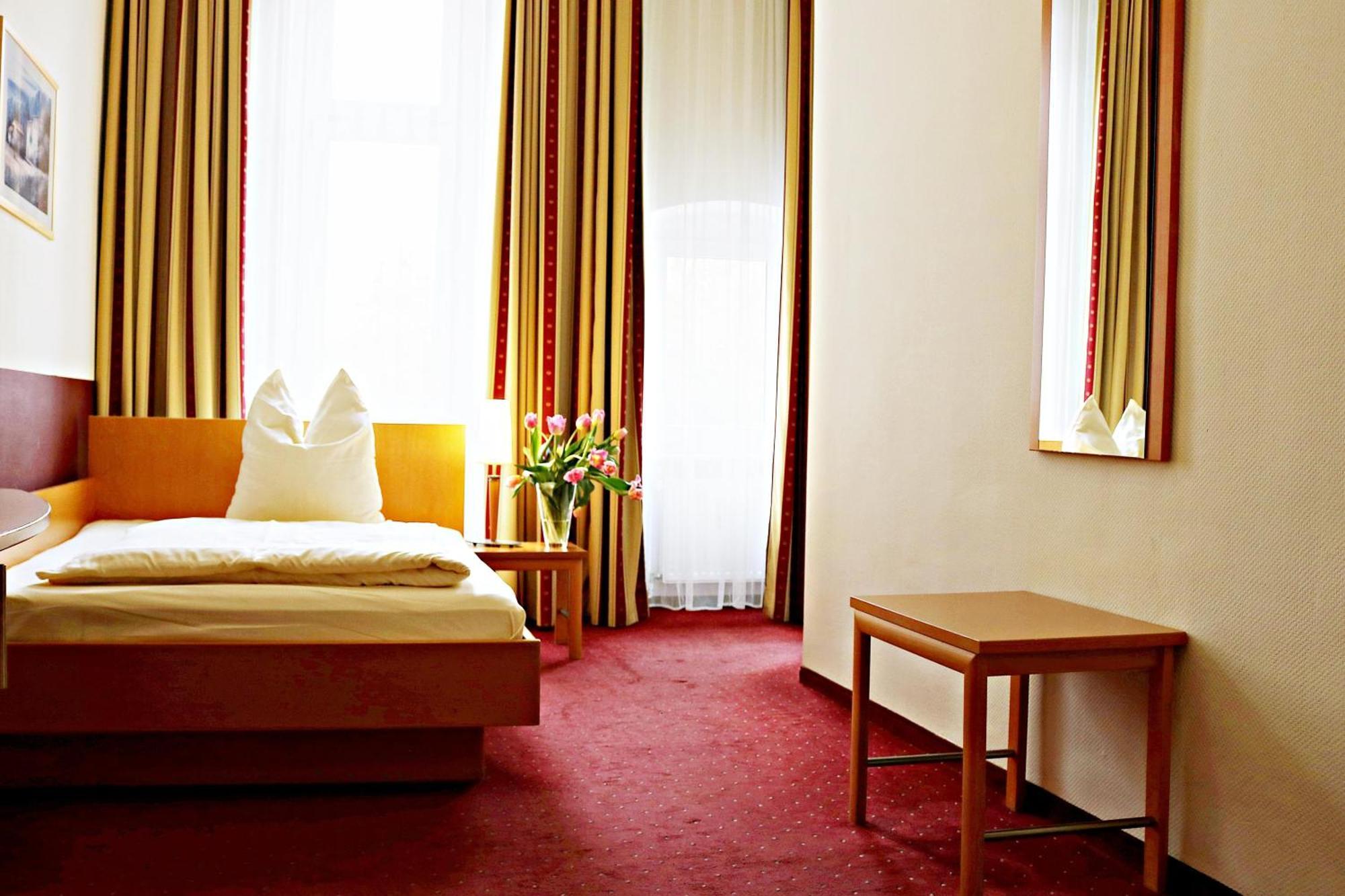 Superior Single Room,1580143189:JPEG