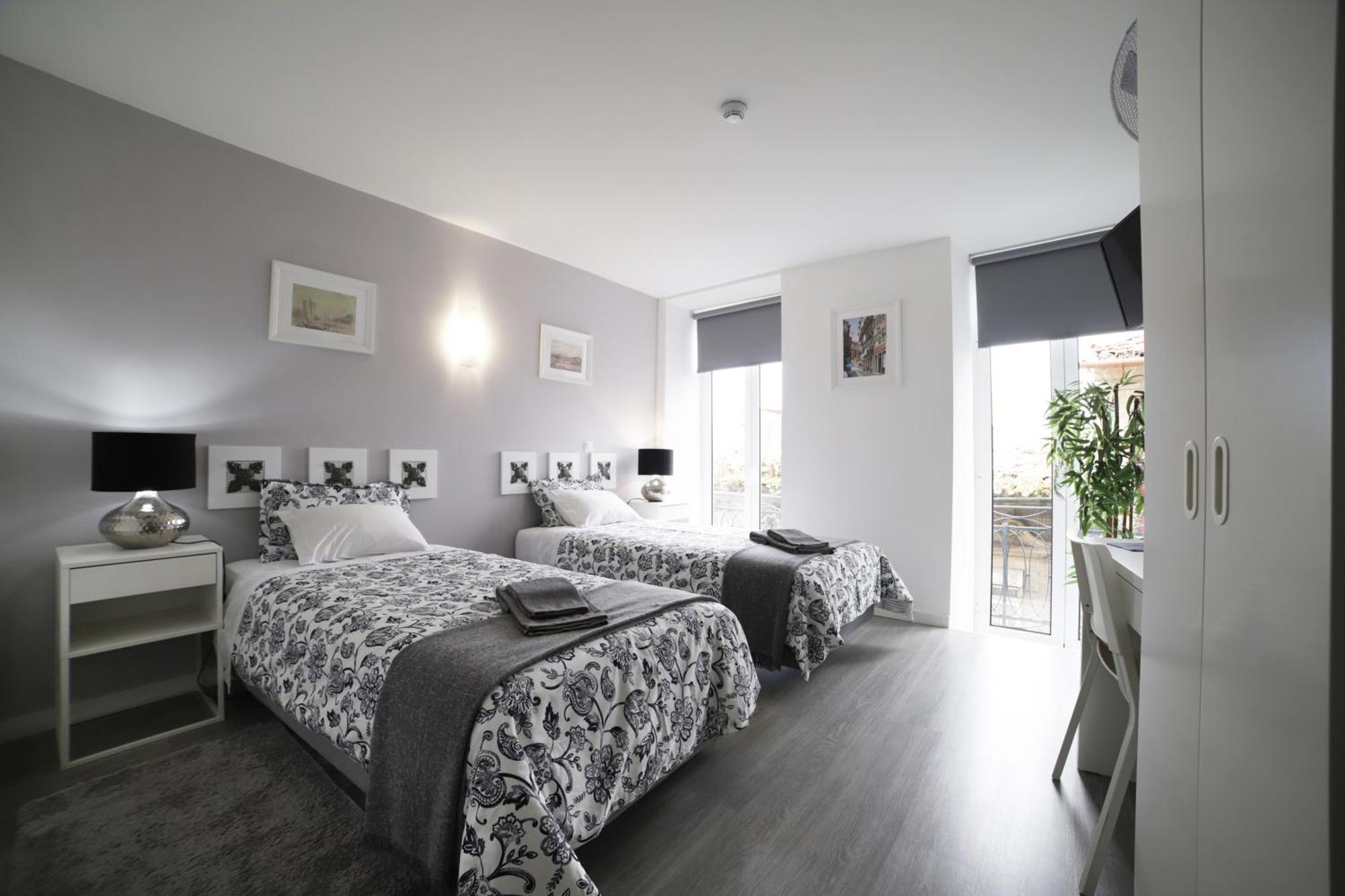 Twin Room,1580154882:JPEG