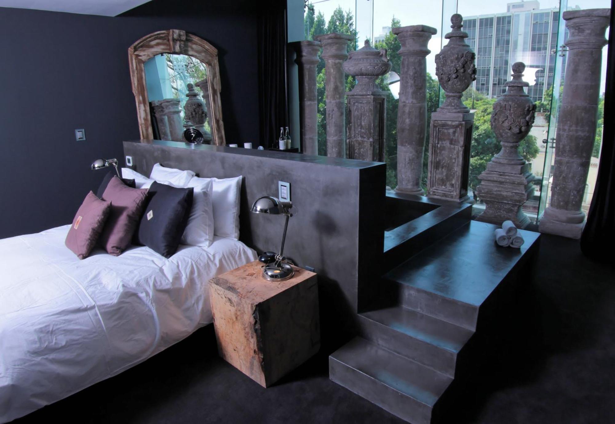 Urban Suite Bath