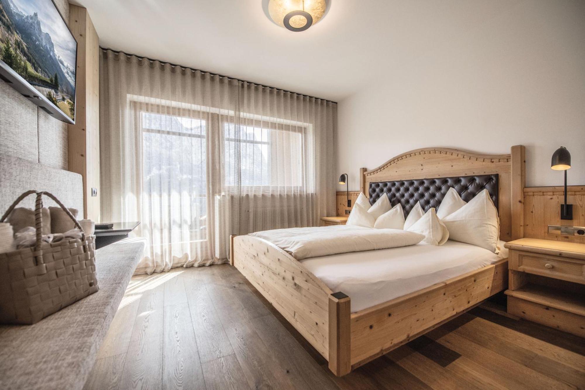 Double Room Balcony or Terrace,1588207396:JPEG