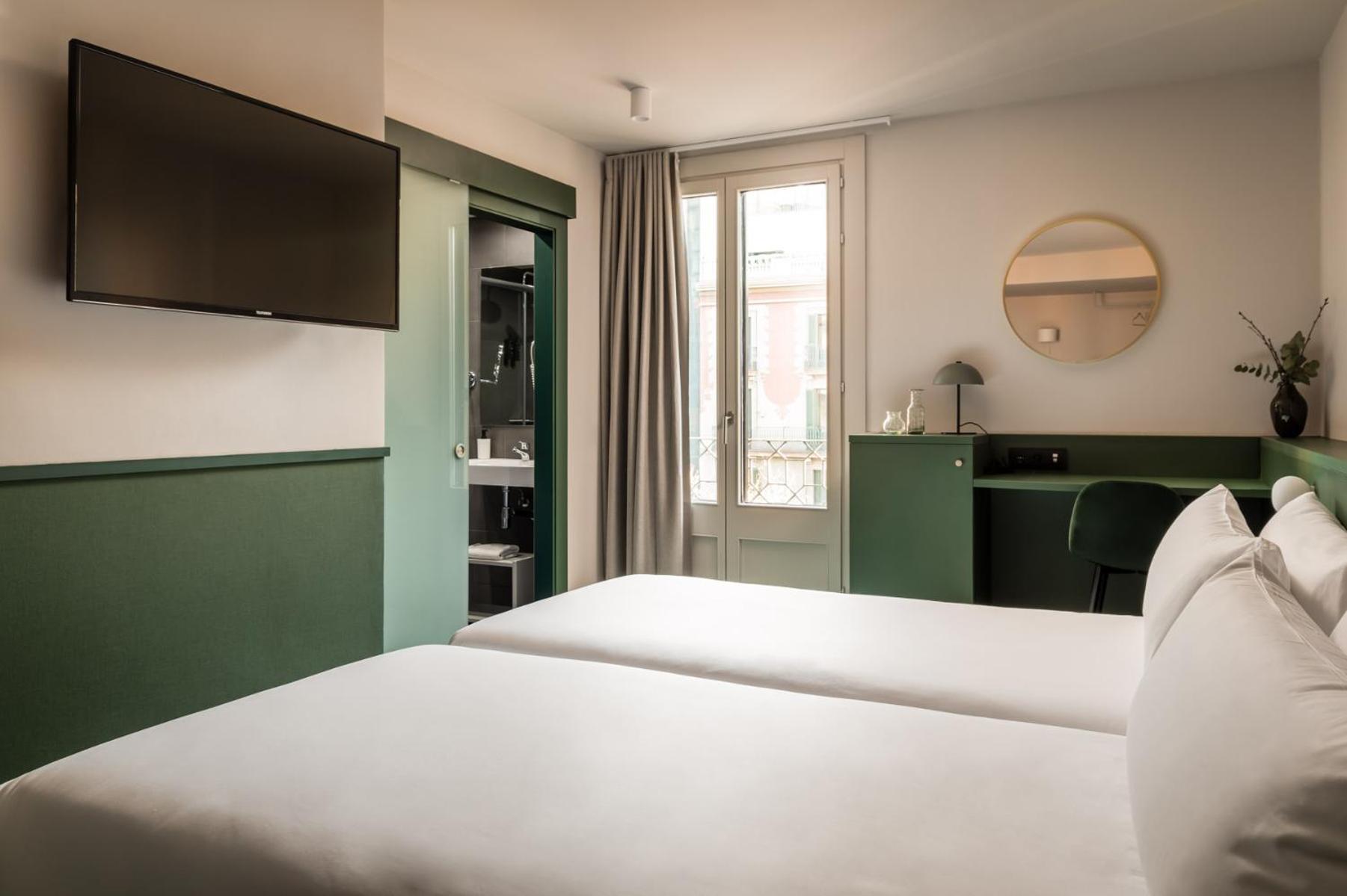 Twin Room City View